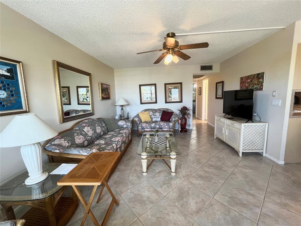4159 Cambridge G 4159, Deerfield Beach, FL 33442 — photo 9 of 46