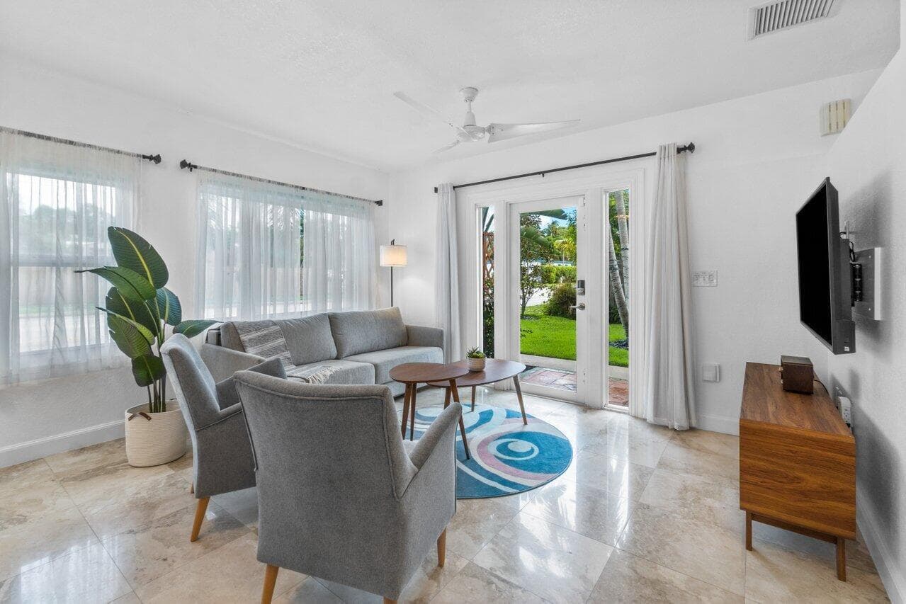 1911 Parker Avenue, West Palm Beach, FL 33401 — photo 15 of 111