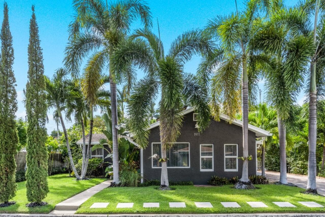 1911 Parker Avenue, West Palm Beach, FL 33401 — photo 39 of 111