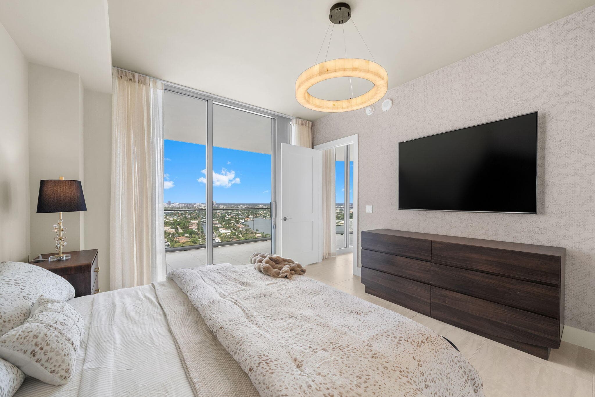 151 N Seabreeze Boulevard 2503-e, Fort Lauderdale, FL 33304 — photo 23 of 83