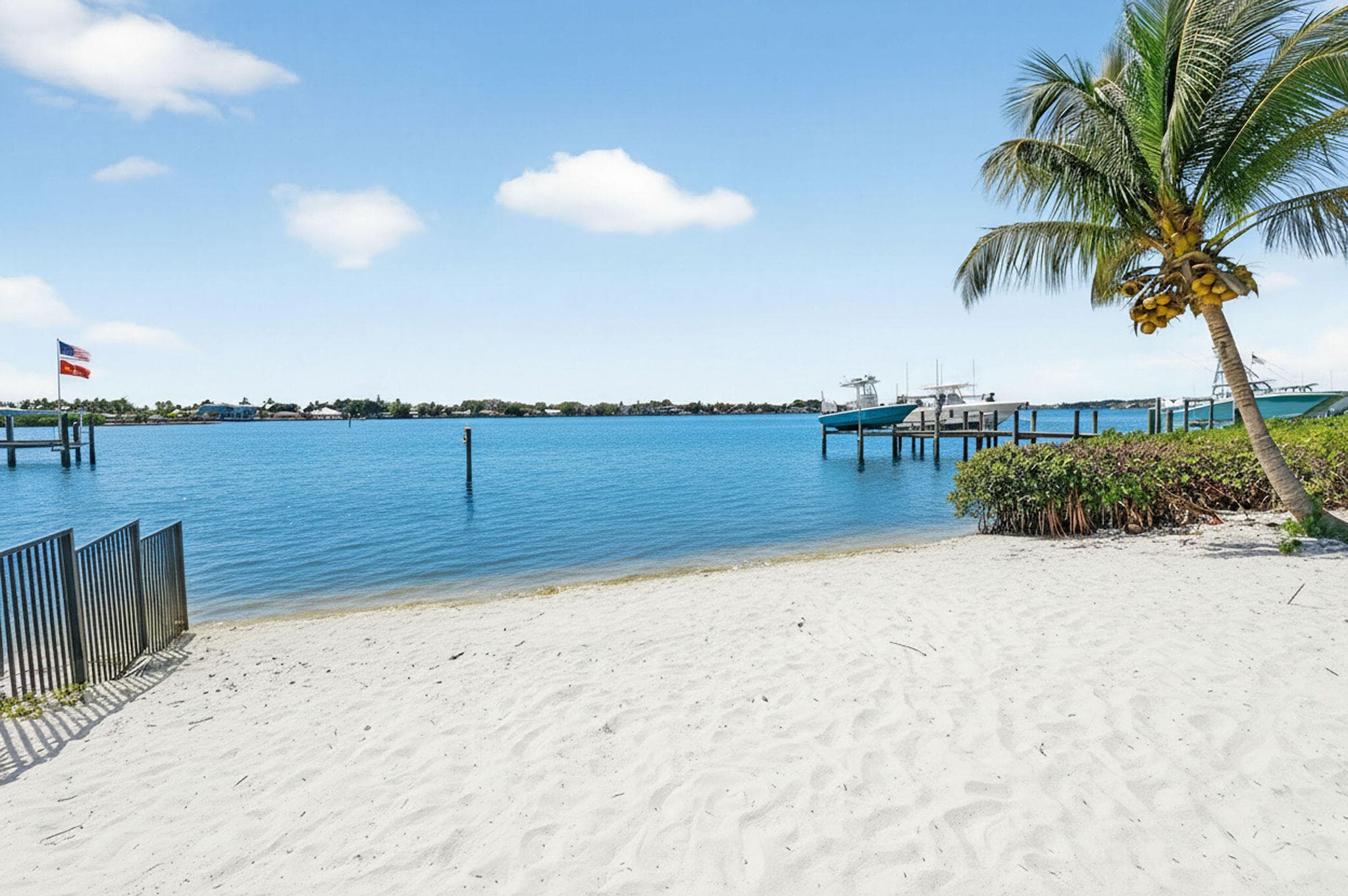 114 W Riverside Drive, Jupiter, FL 33469 — photo 7 of 35