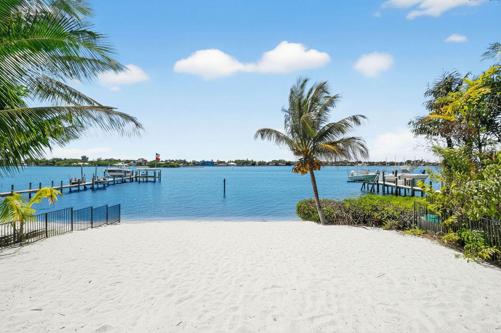 114 W Riverside Drive, Jupiter, FL 33469 — photo 1 of 35