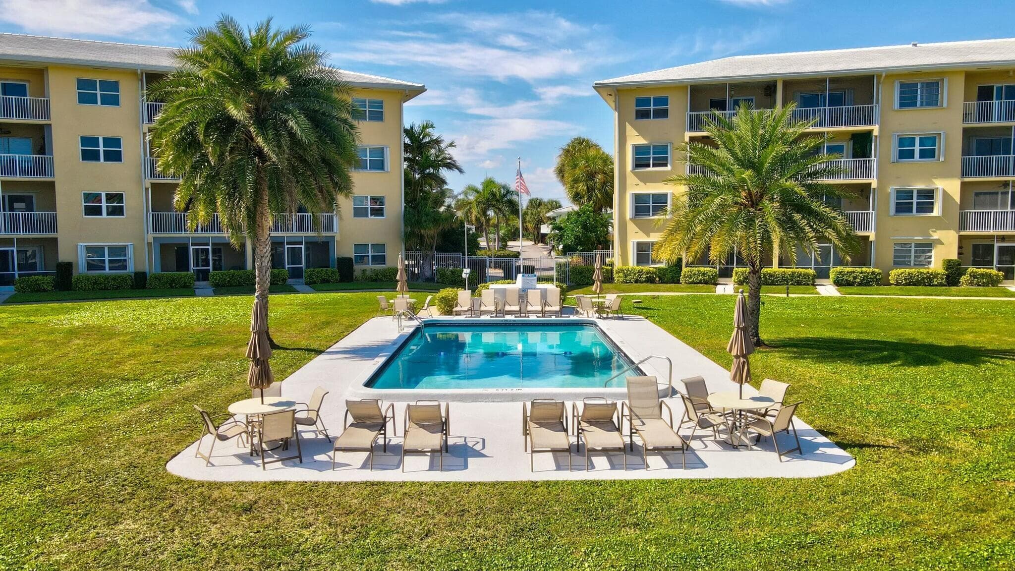 330 N Federal Highway 211, Deerfield Beach, FL 33441 — photo 23 of 27