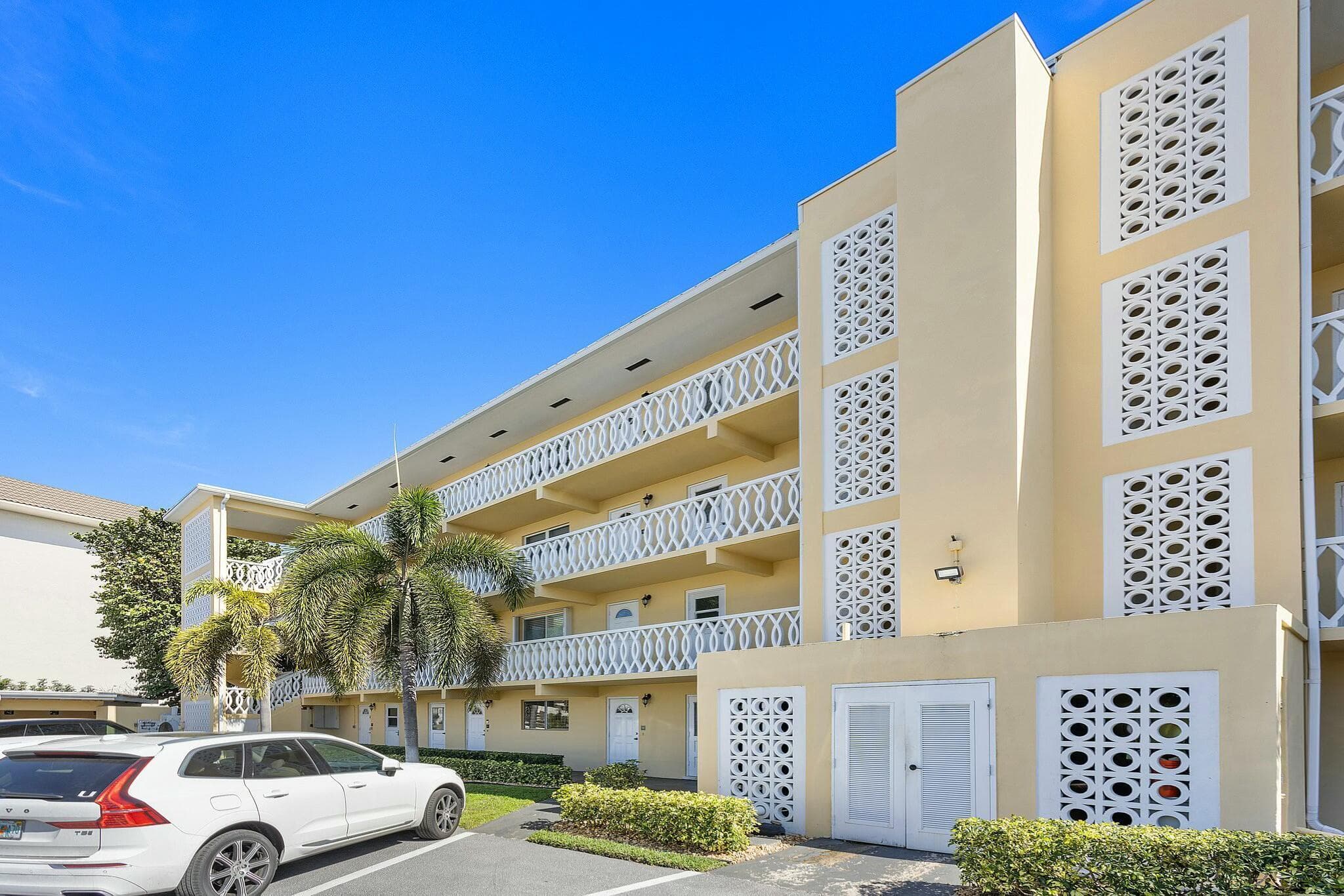330 N Federal Highway 211, Deerfield Beach, FL 33441 — photo 26 of 27
