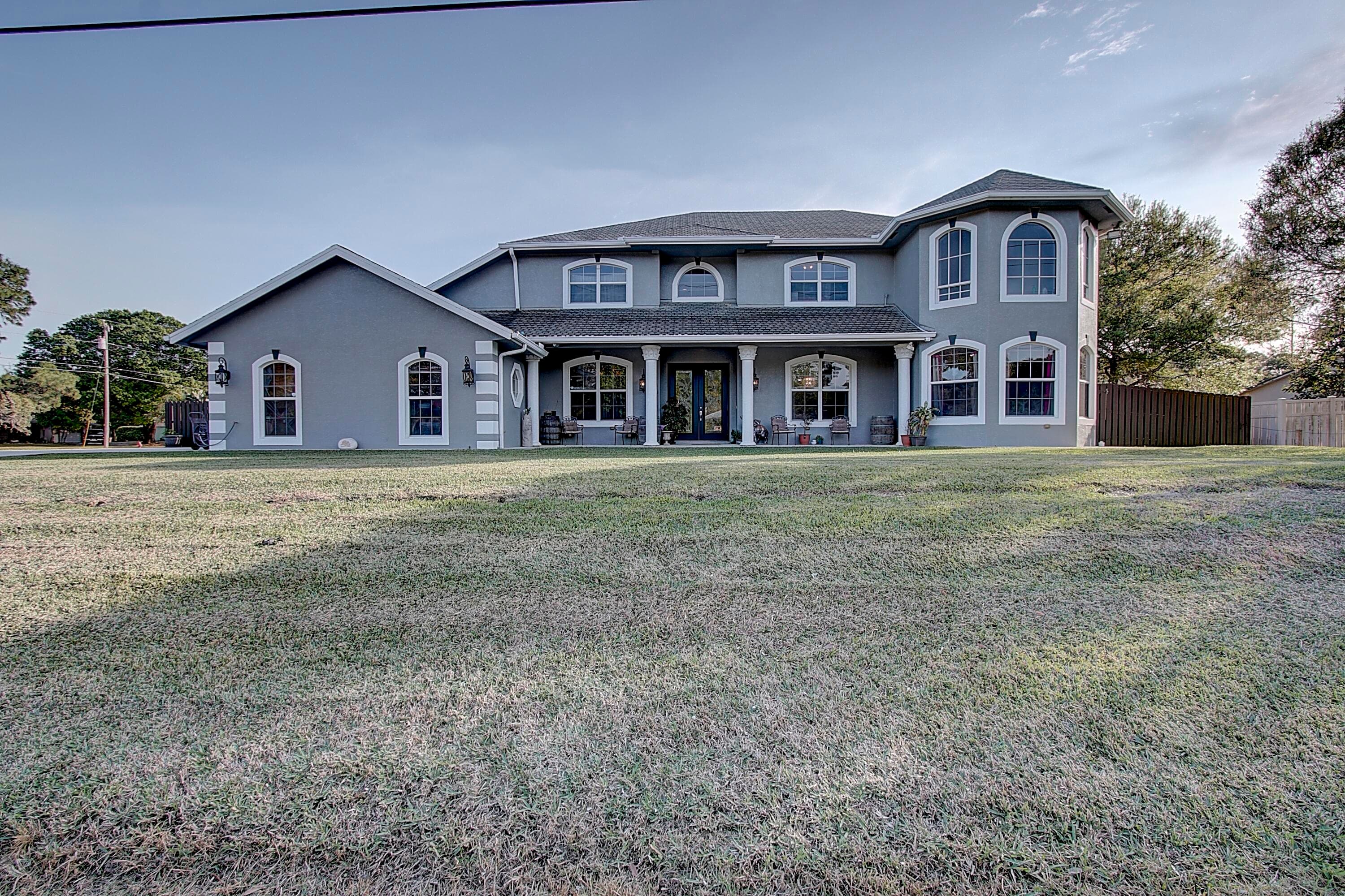 669 Howard Street, Fort Pierce, FL 34982 — photo 1 of 16