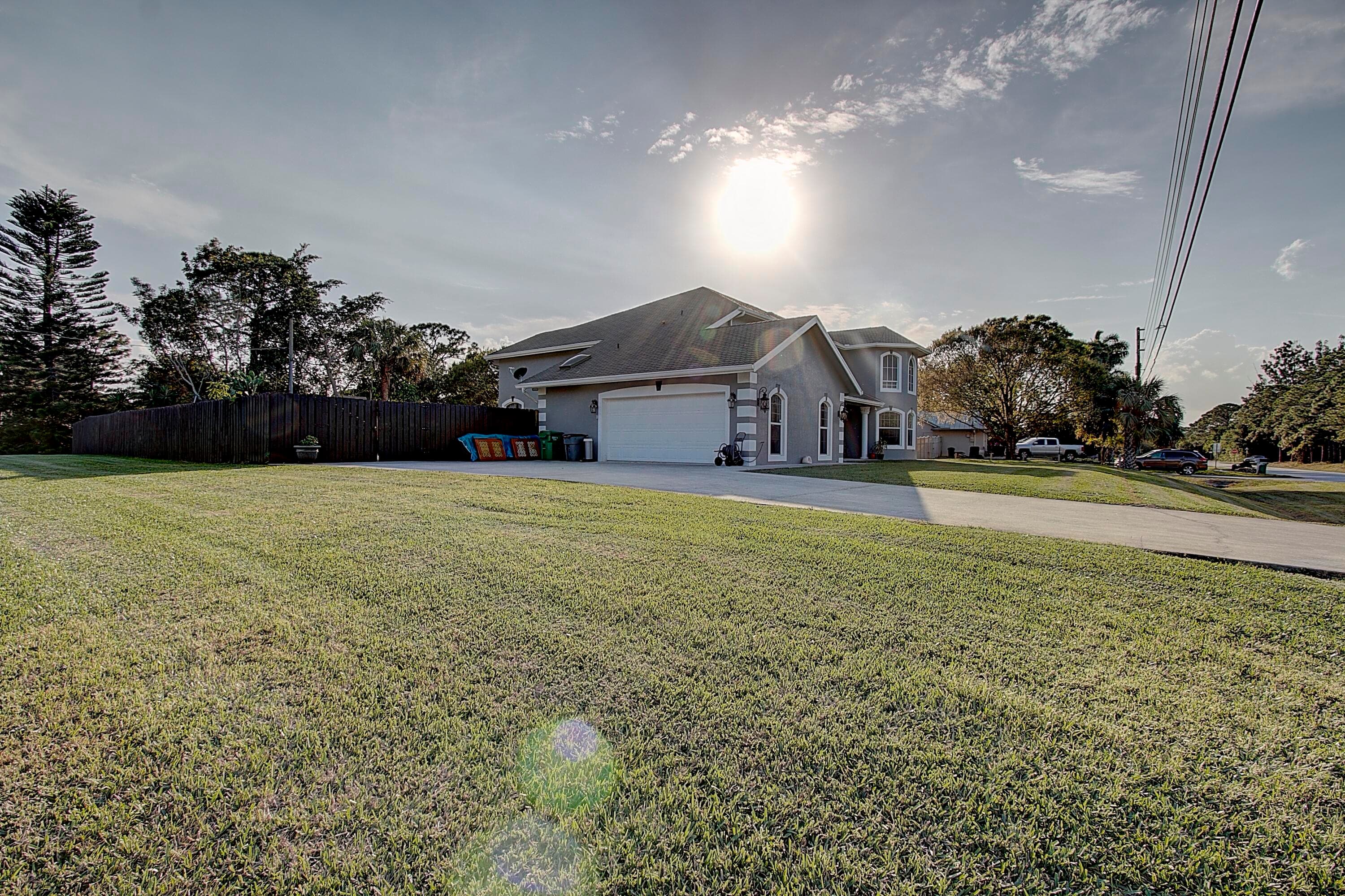 669 Howard Street, Fort Pierce, FL 34982 — photo 4 of 16