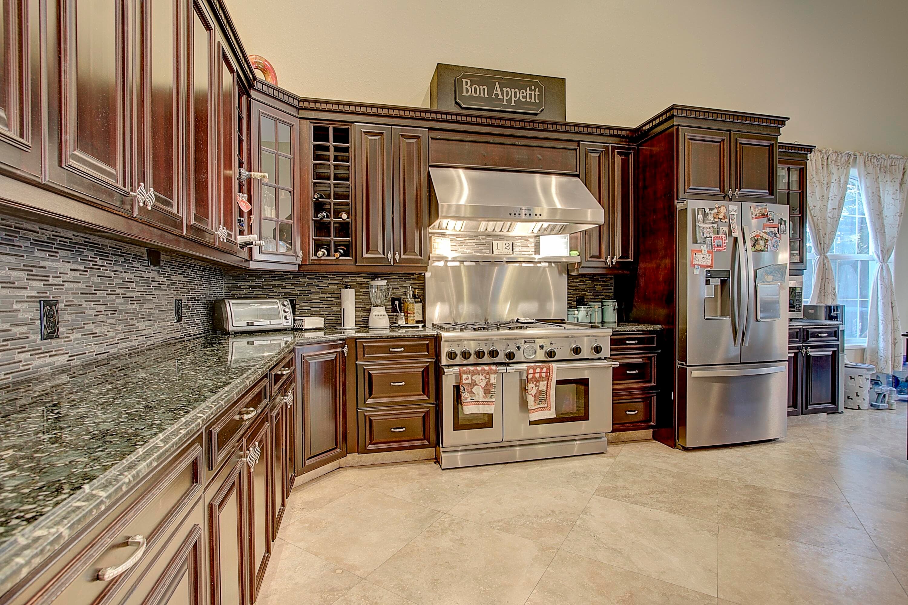 669 Howard Street, Fort Pierce, FL 34982 — photo 7 of 16