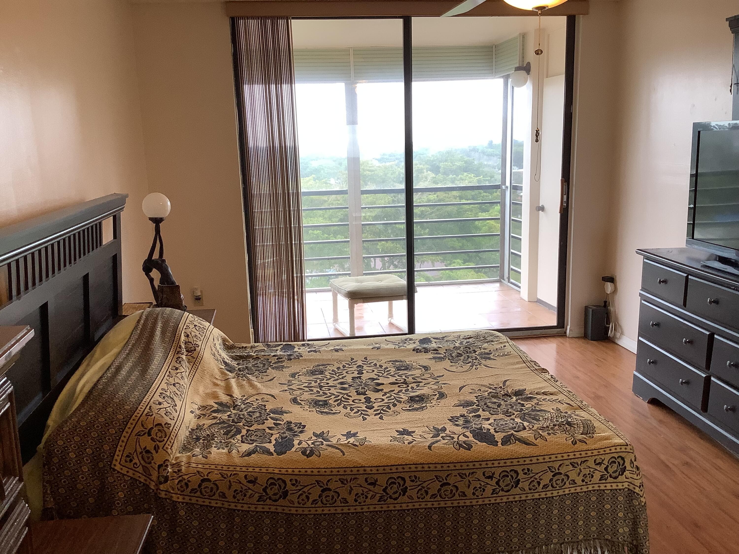 1300 Saint Charles Place Unit Ph13, Pembroke Pines, FL 33026 — photo 28 of 43