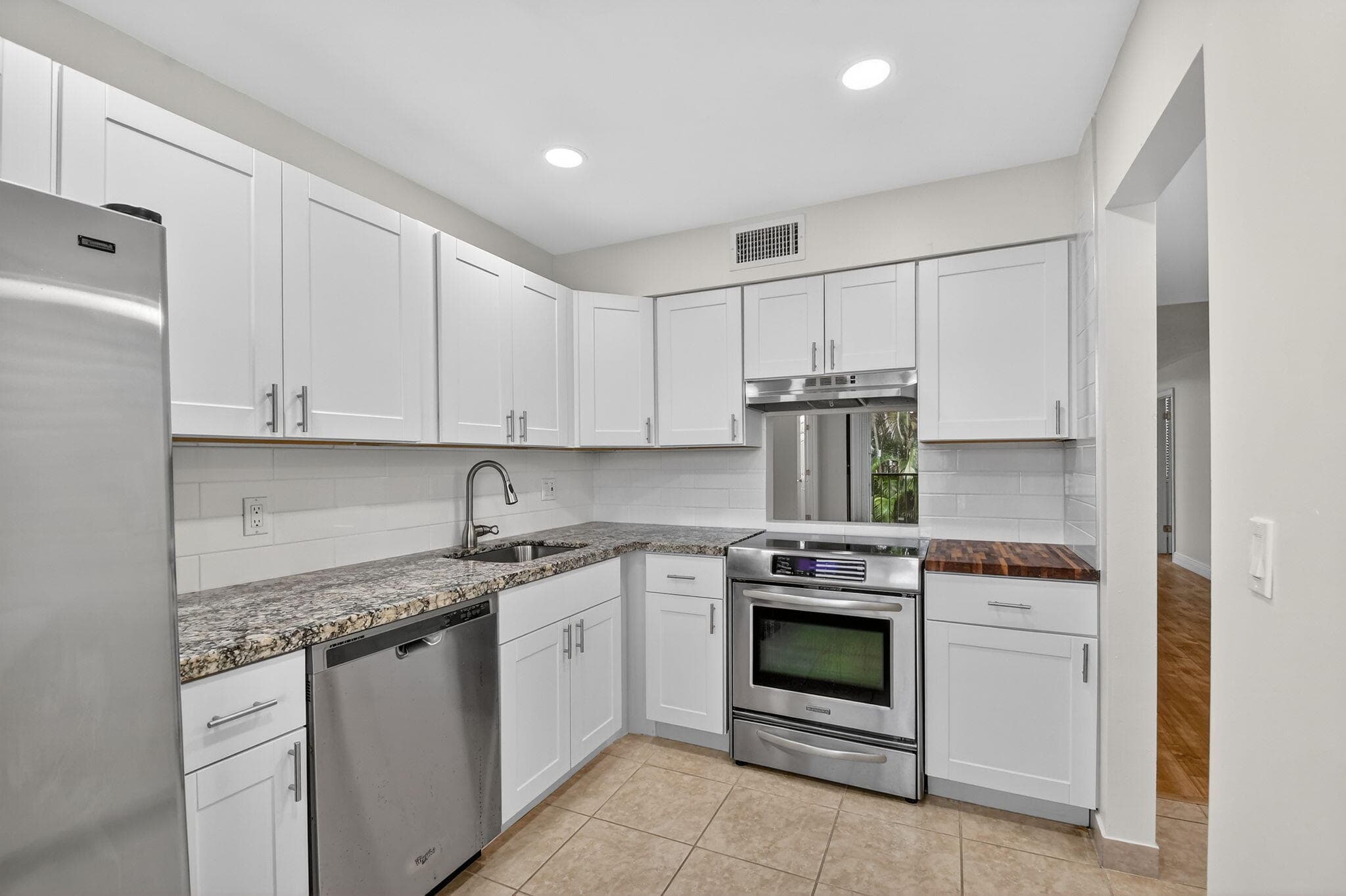 4080 Tivoli Court E 206, Lake Worth, FL 33467 — photo 6 of 48