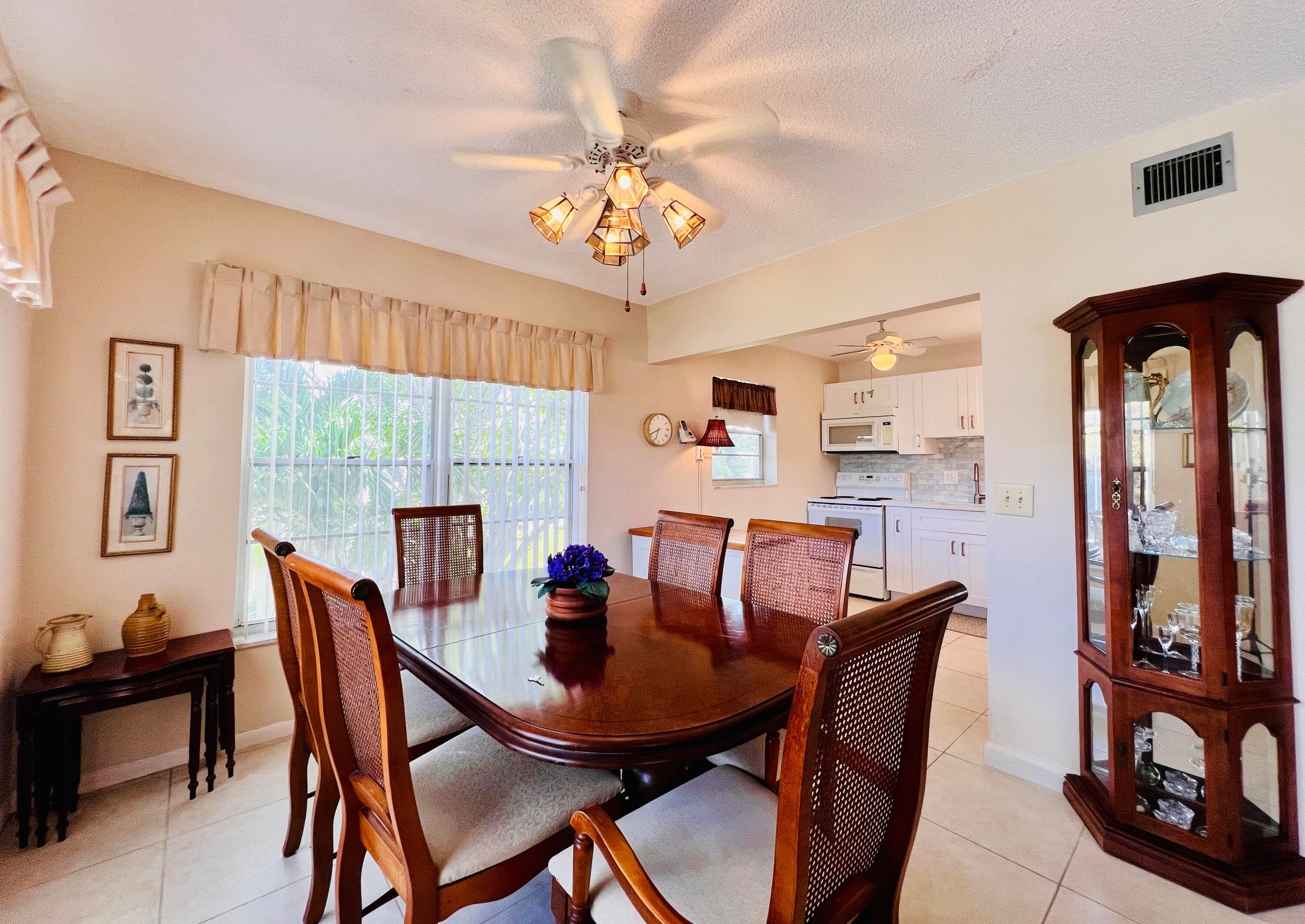 314 Wellington D, West Palm Beach, FL 33417 — photo 3 of 19