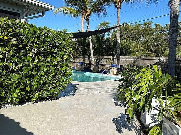 186 12th Street SE, Vero Beach, FL 32962 — photo 3 of 14