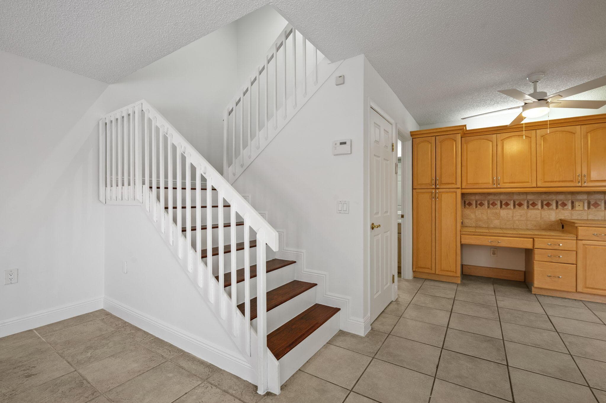 9131 SW 20th Place A, Davie, FL 33324 — photo 8 of 32
