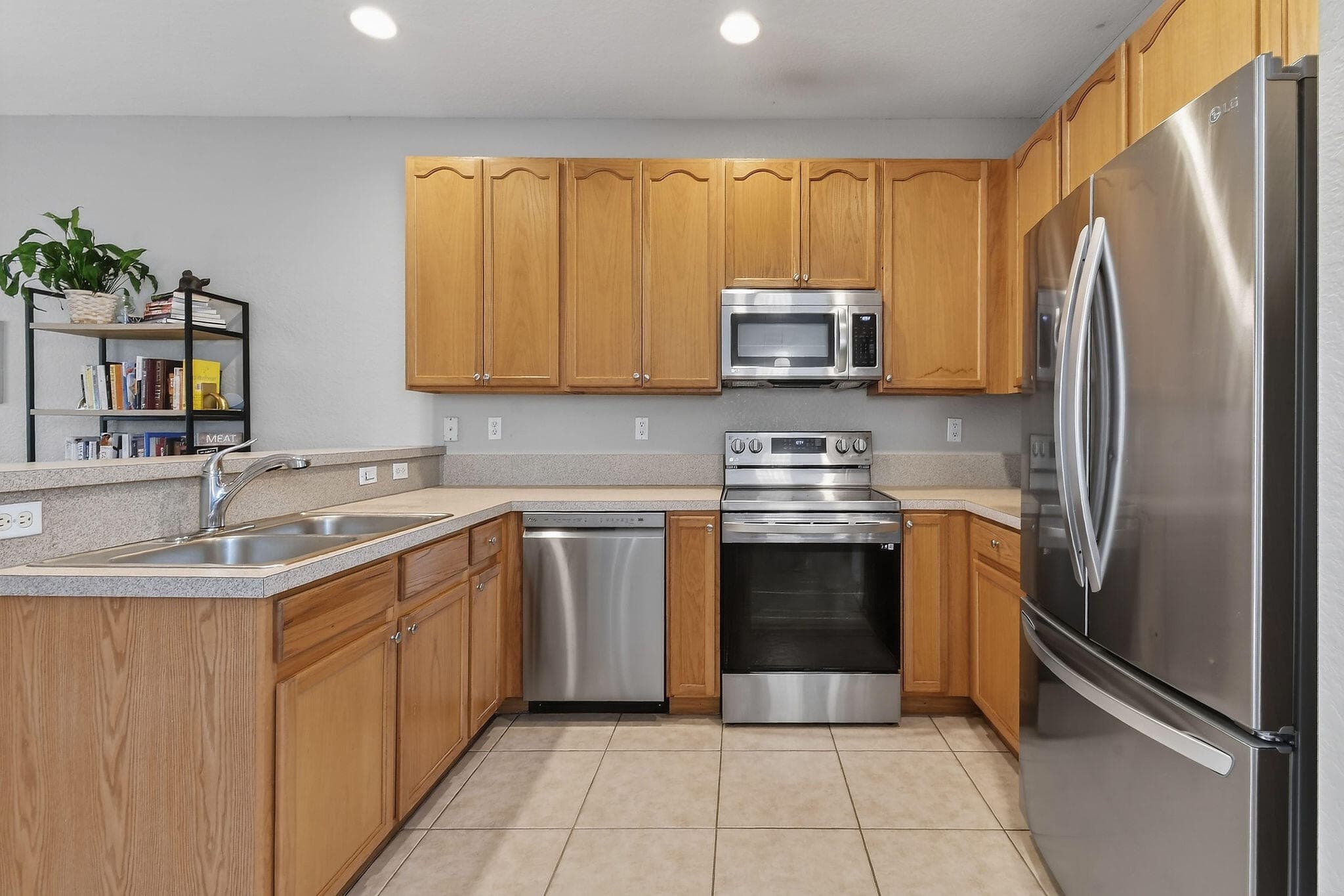 355 E Thatch Palm Circle 103, Jupiter, FL 33458 — photo 33 of 89