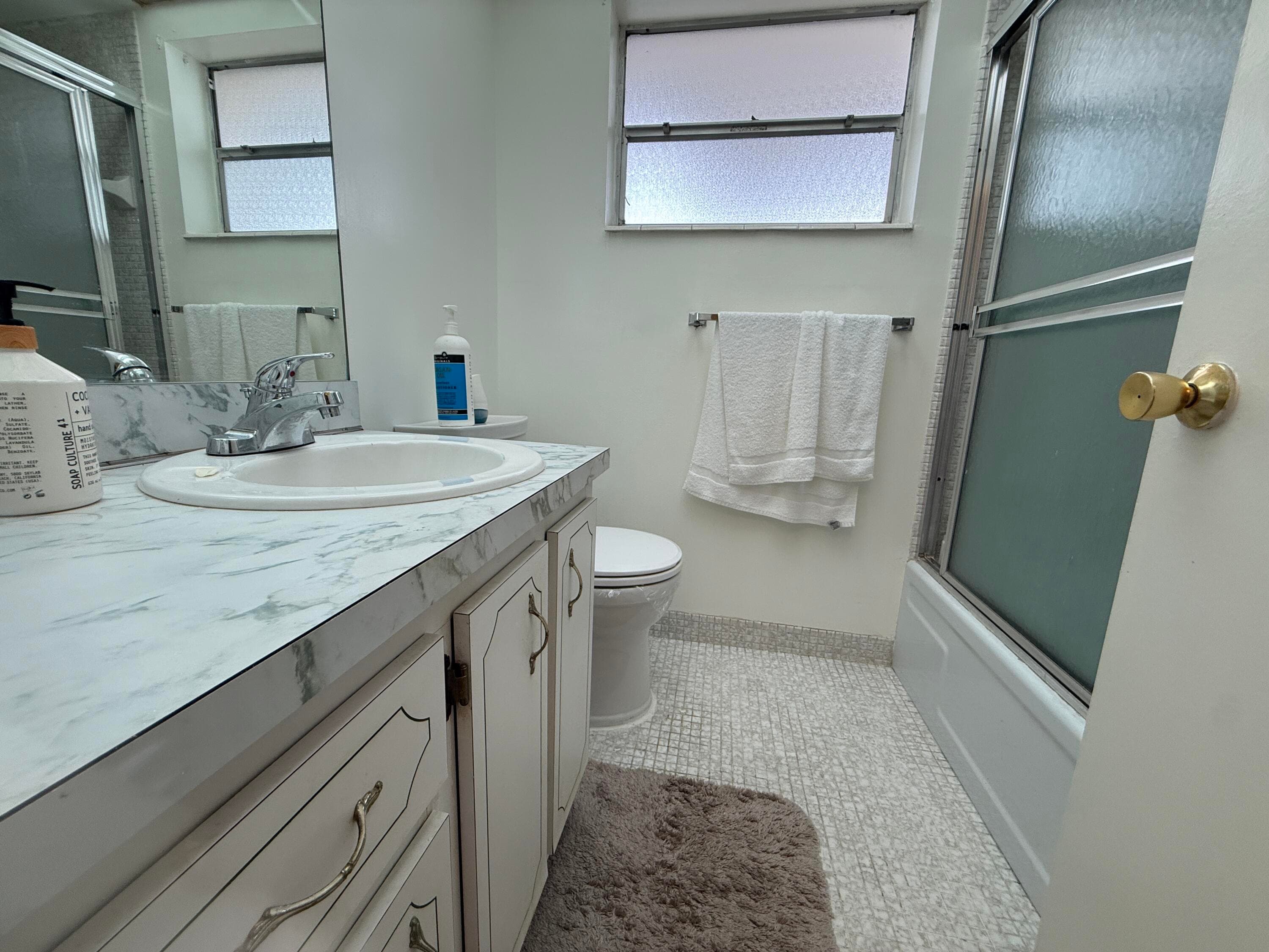 3001 NW 46th Avenue 204, Lauderdale Lakes, FL 33313 — photo 8 of 29