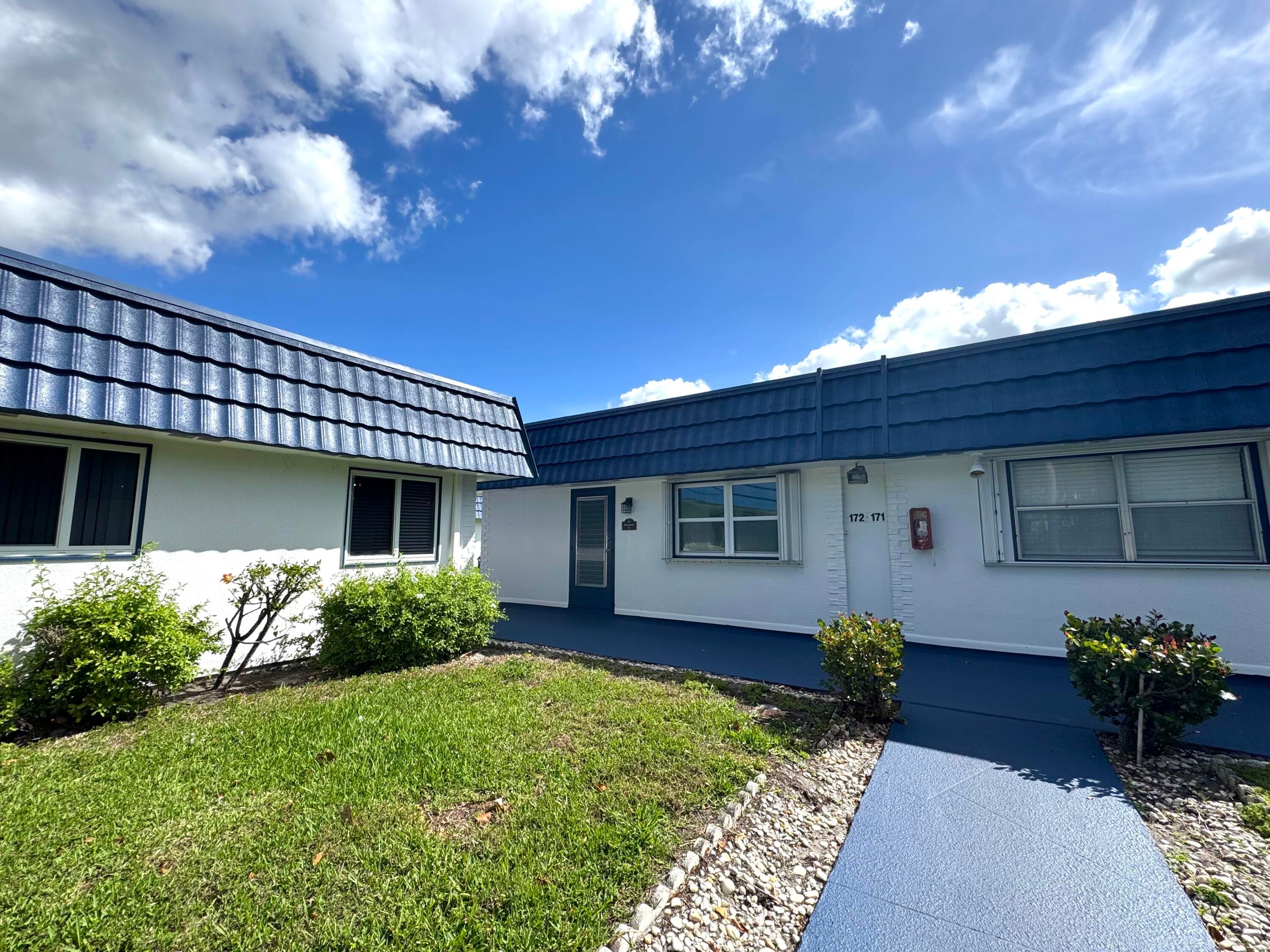 172 Waterford Way 172, Delray Beach, FL 33446 — photo 13 of 19