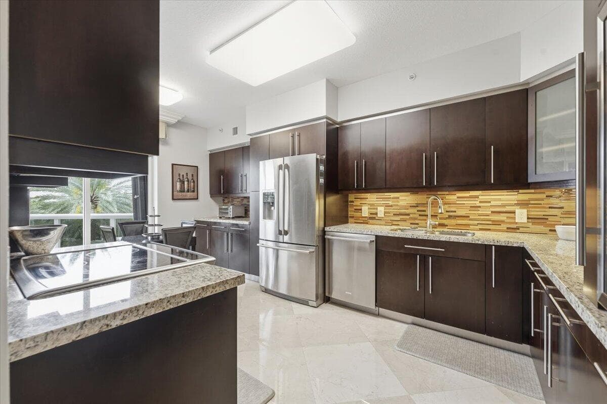 3100 N Ocean Boulevard 407, Fort Lauderdale, FL 33308 — photo 7 of 32