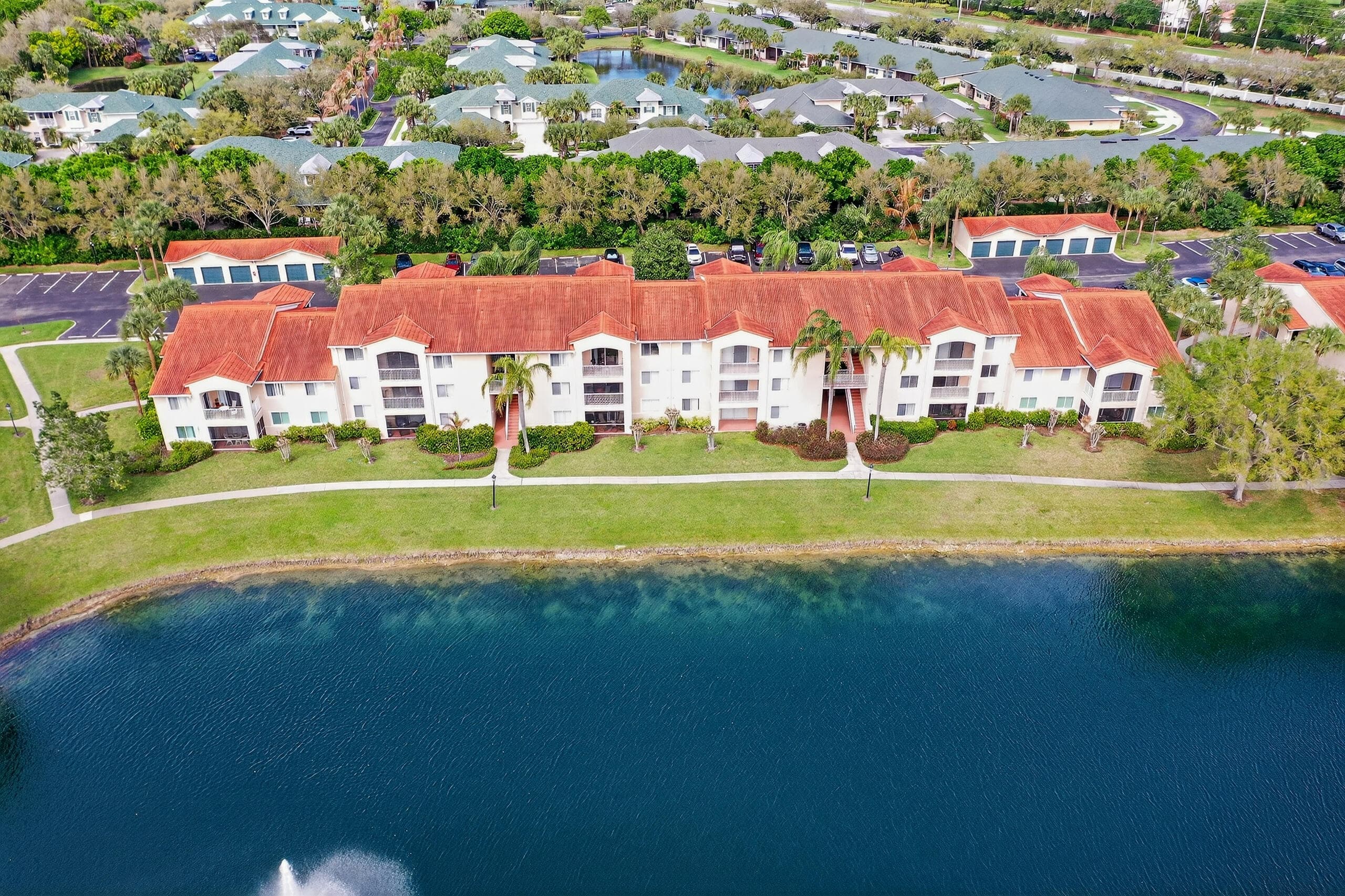 1640 N 42nd Circle Unit 305, Vero Beach, FL 32967 — photo 29 of 30