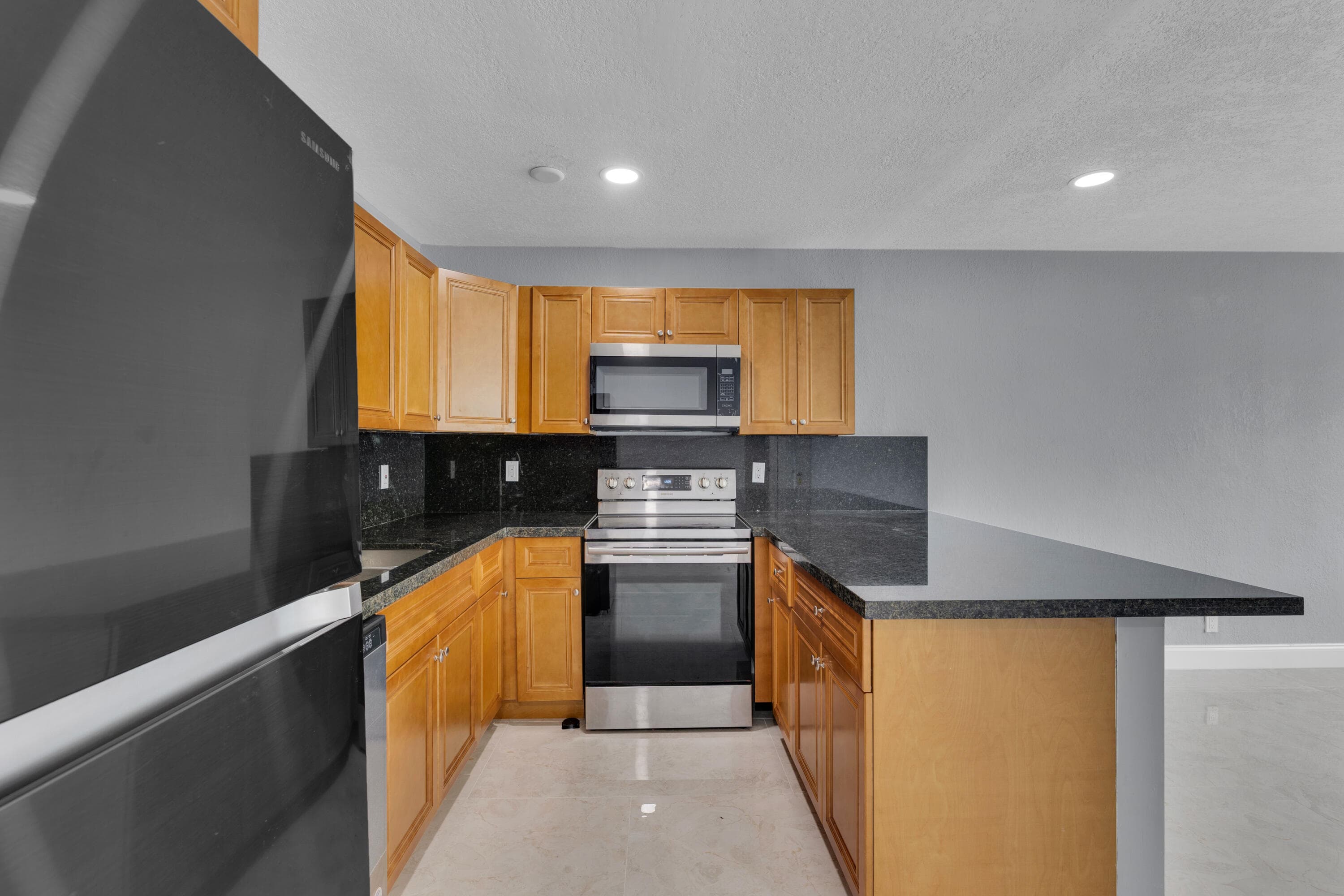 800-802 SW 6th Court, Pompano Beach, FL 33060 — photo 26 of 38