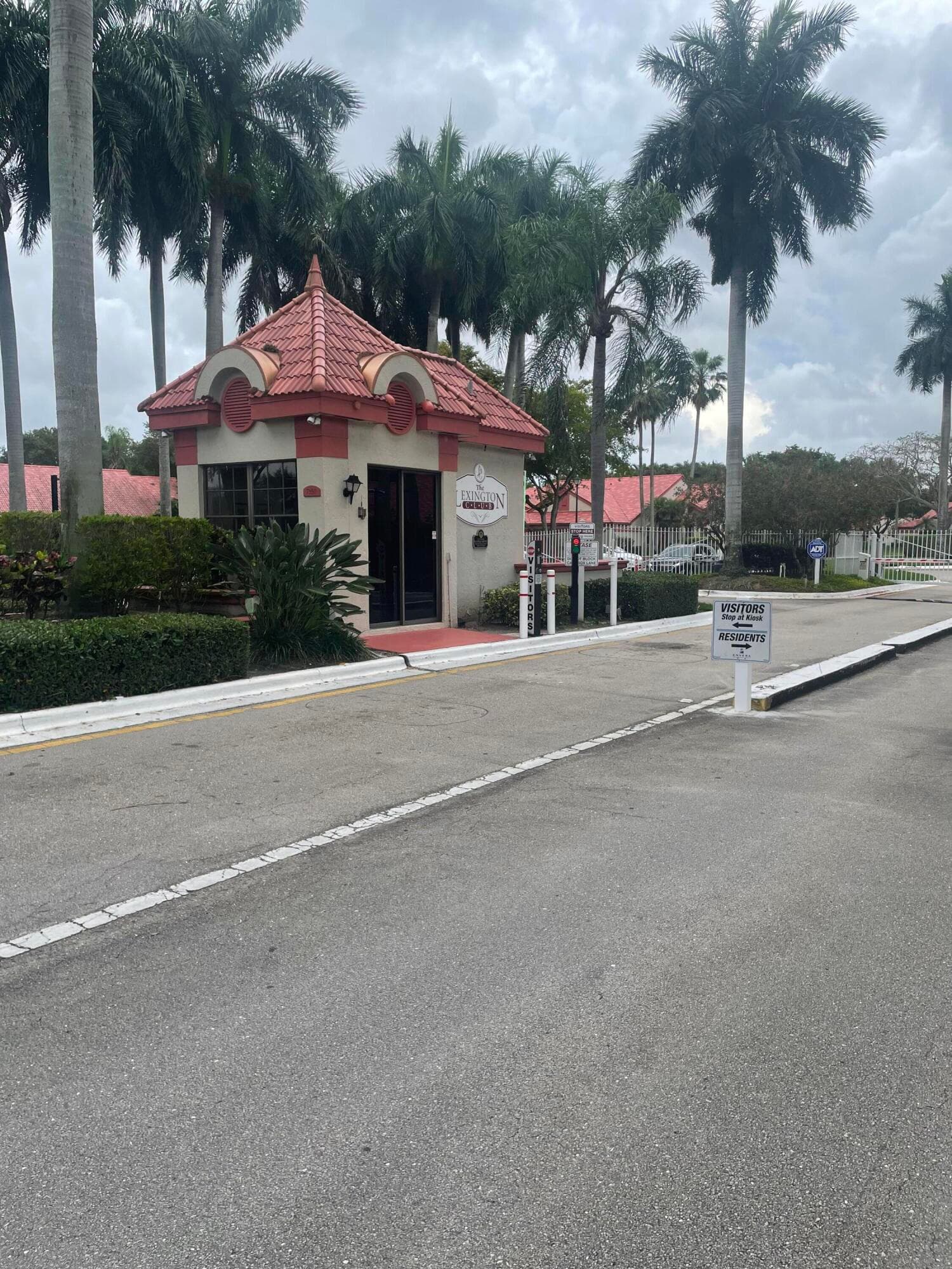 7884 Lexington Club Boulevard B, Delray Beach, FL 33446 — photo 27 of 35