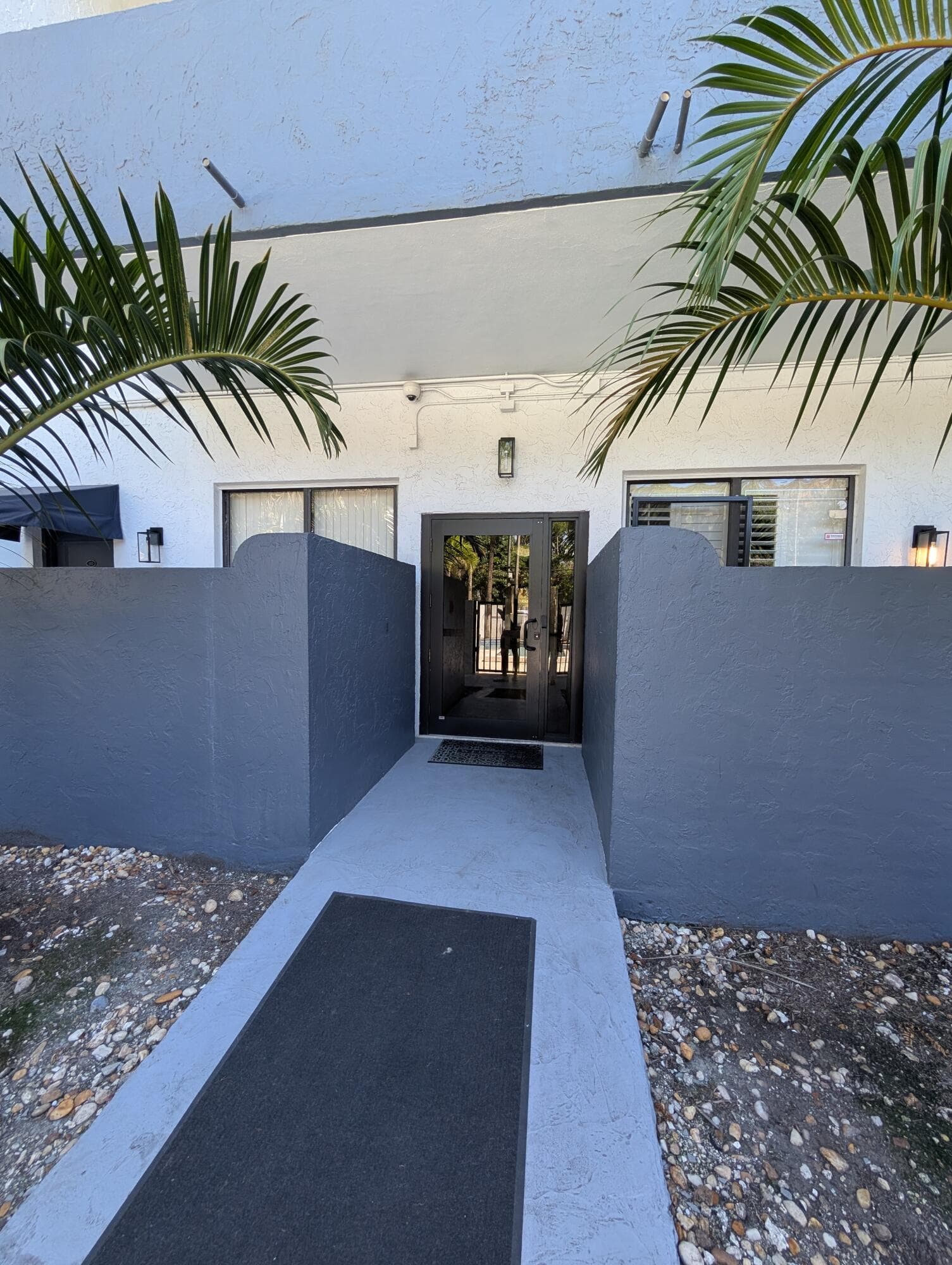 2715 Tigertail Avenue Apt 402, Miami, FL 33133 — photo 27 of 38