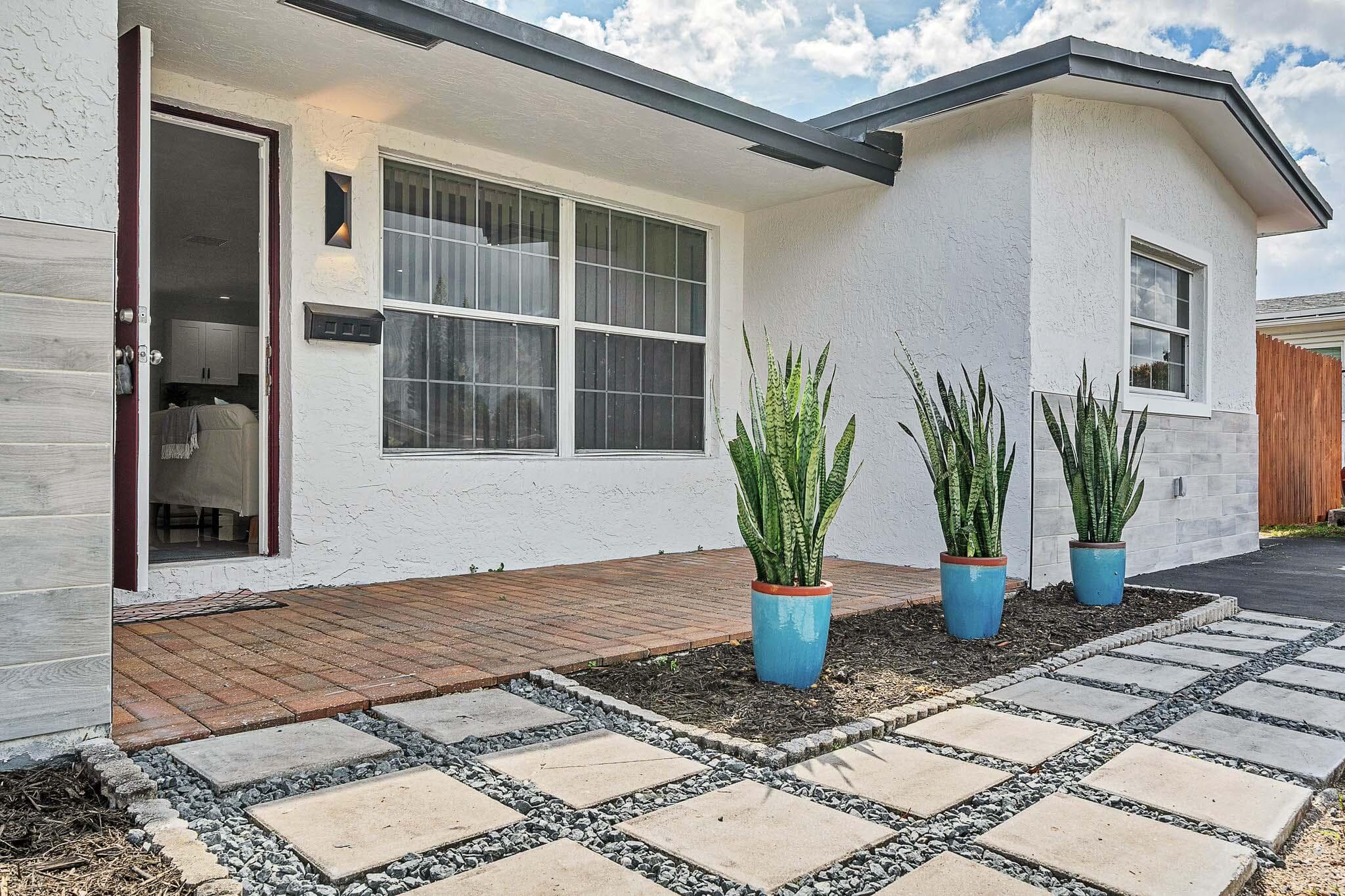 6520 Kimberly Boulevard, North Lauderdale, FL 33068 — photo 3 of 76