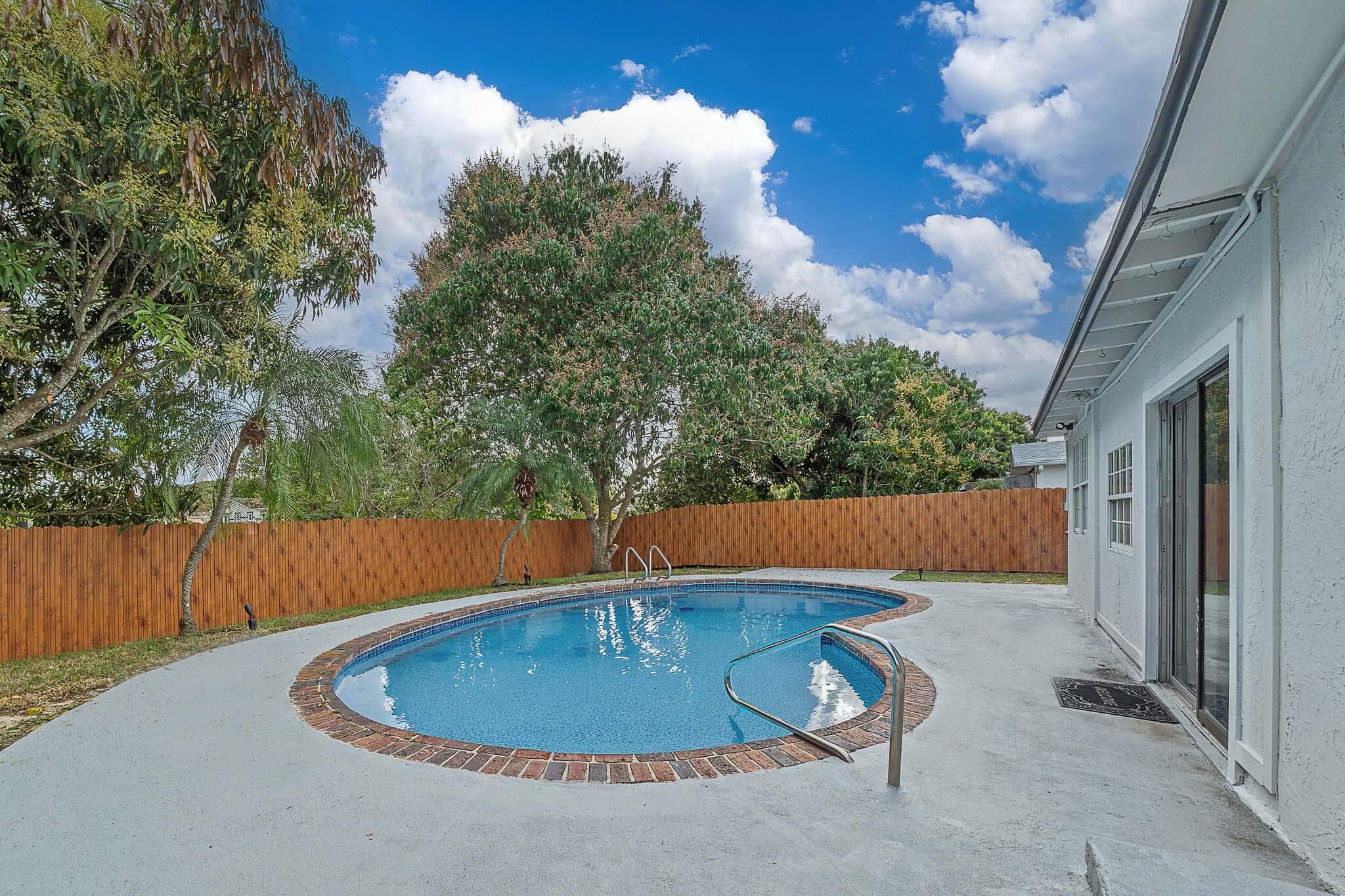 6520 Kimberly Boulevard, North Lauderdale, FL 33068 — photo 40 of 76