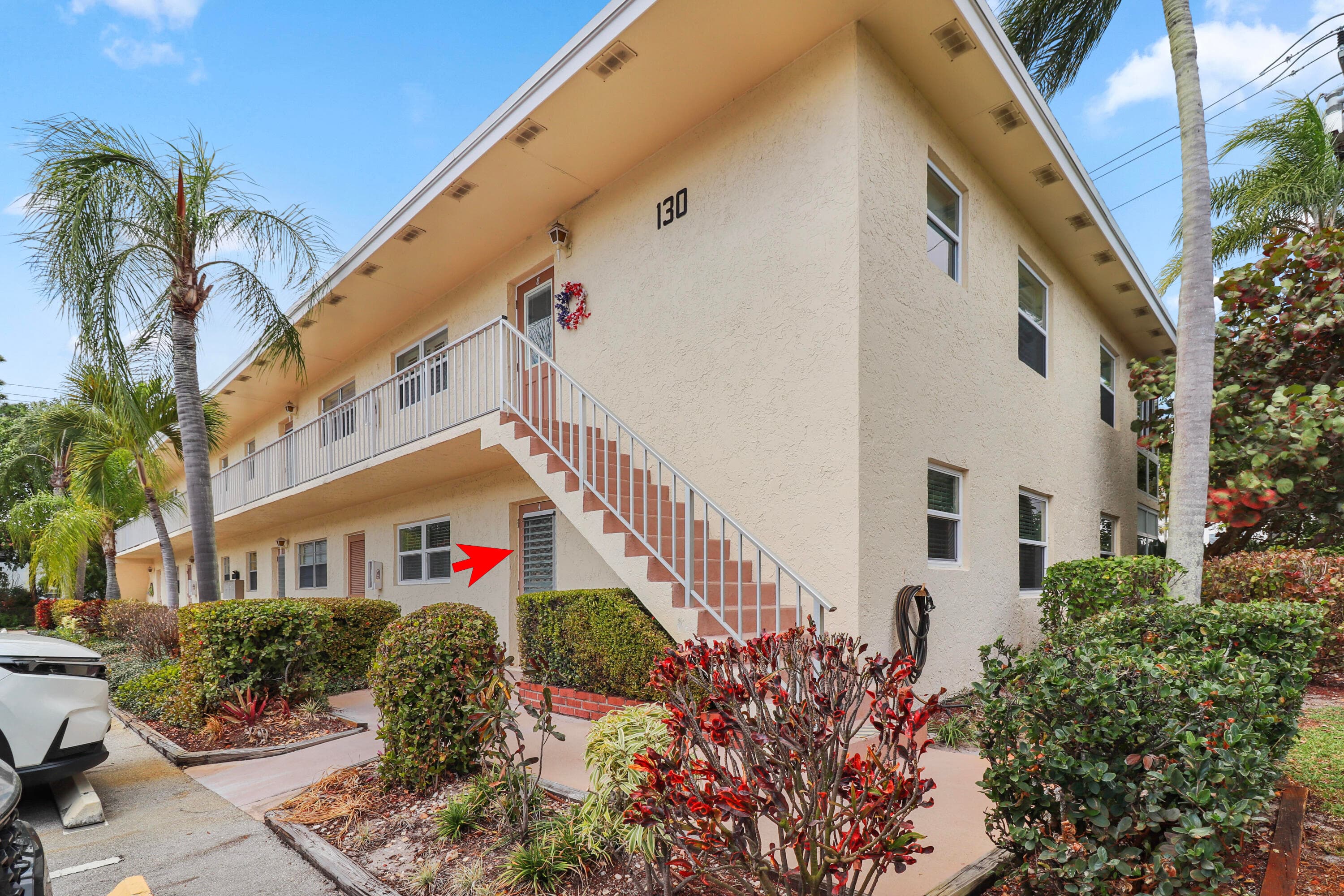 2950 SE Ocean Boulevard 130-4, Stuart, FL 34996 — photo 1 of 35