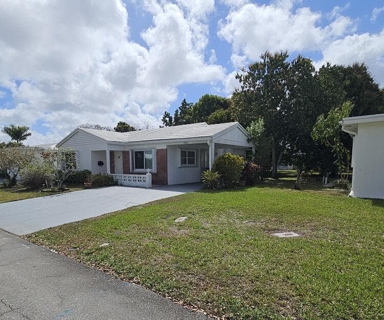 7202 NW 73rd Street, Tamarac, FL 33321 — photo 2 of 11