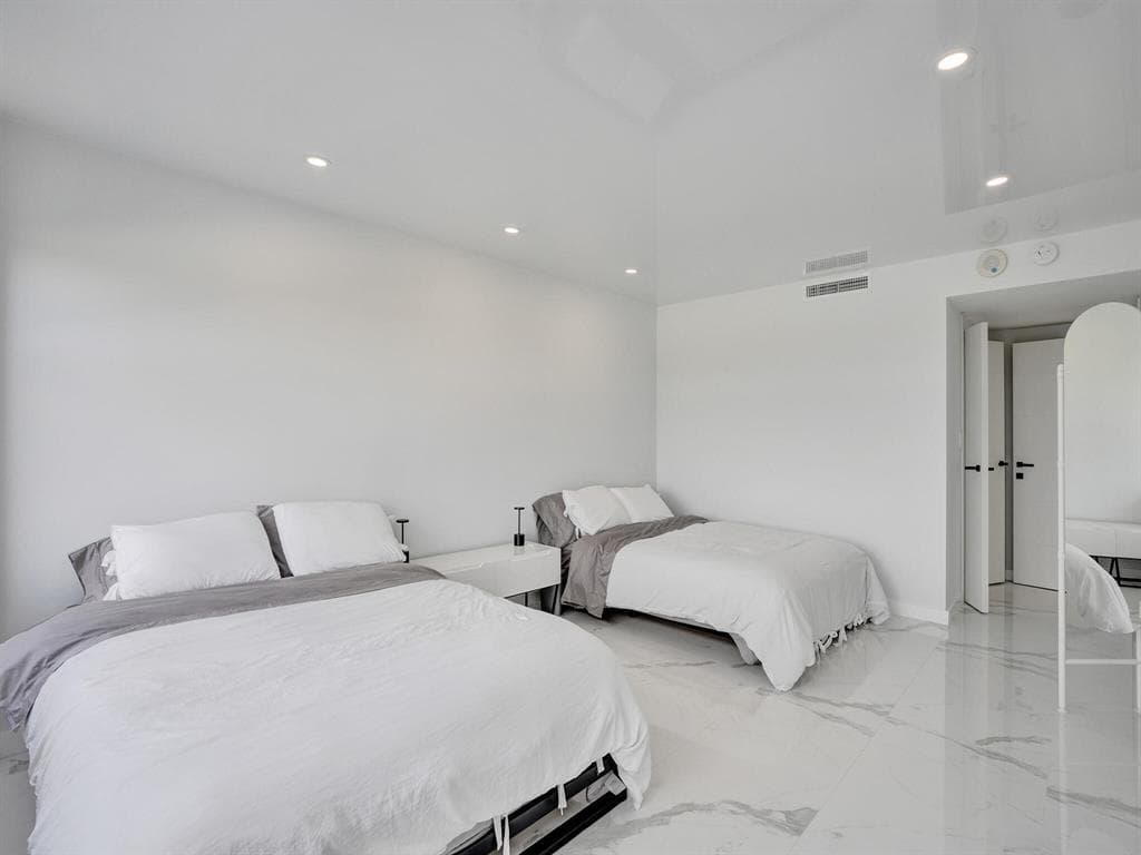 2500 Parkview Drive 1112, Hallandale Beach, FL 33009 — photo 22 of 54