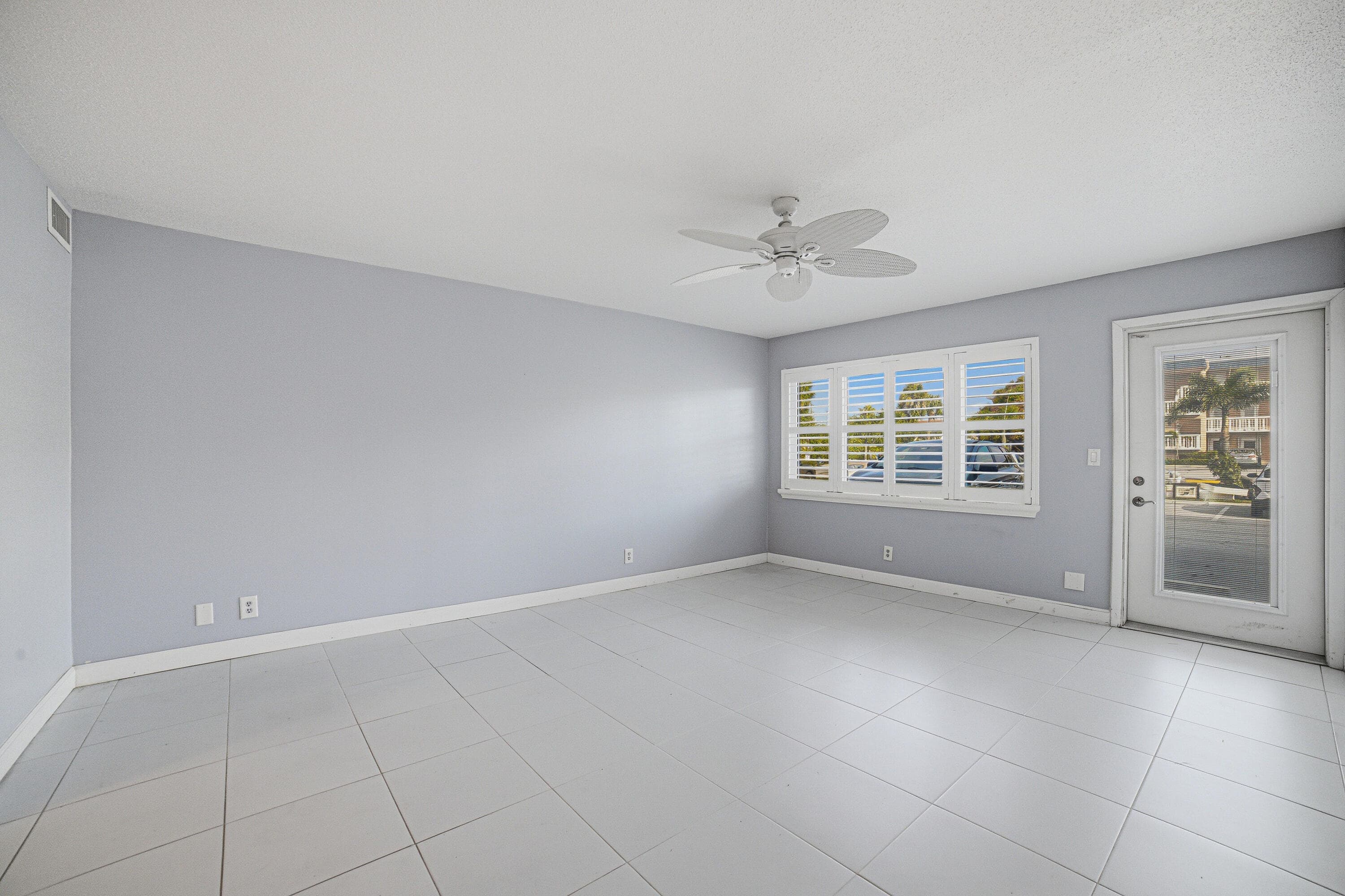 130 Doolen Court 108, North Palm Beach, FL 33408 — photo 11 of 43