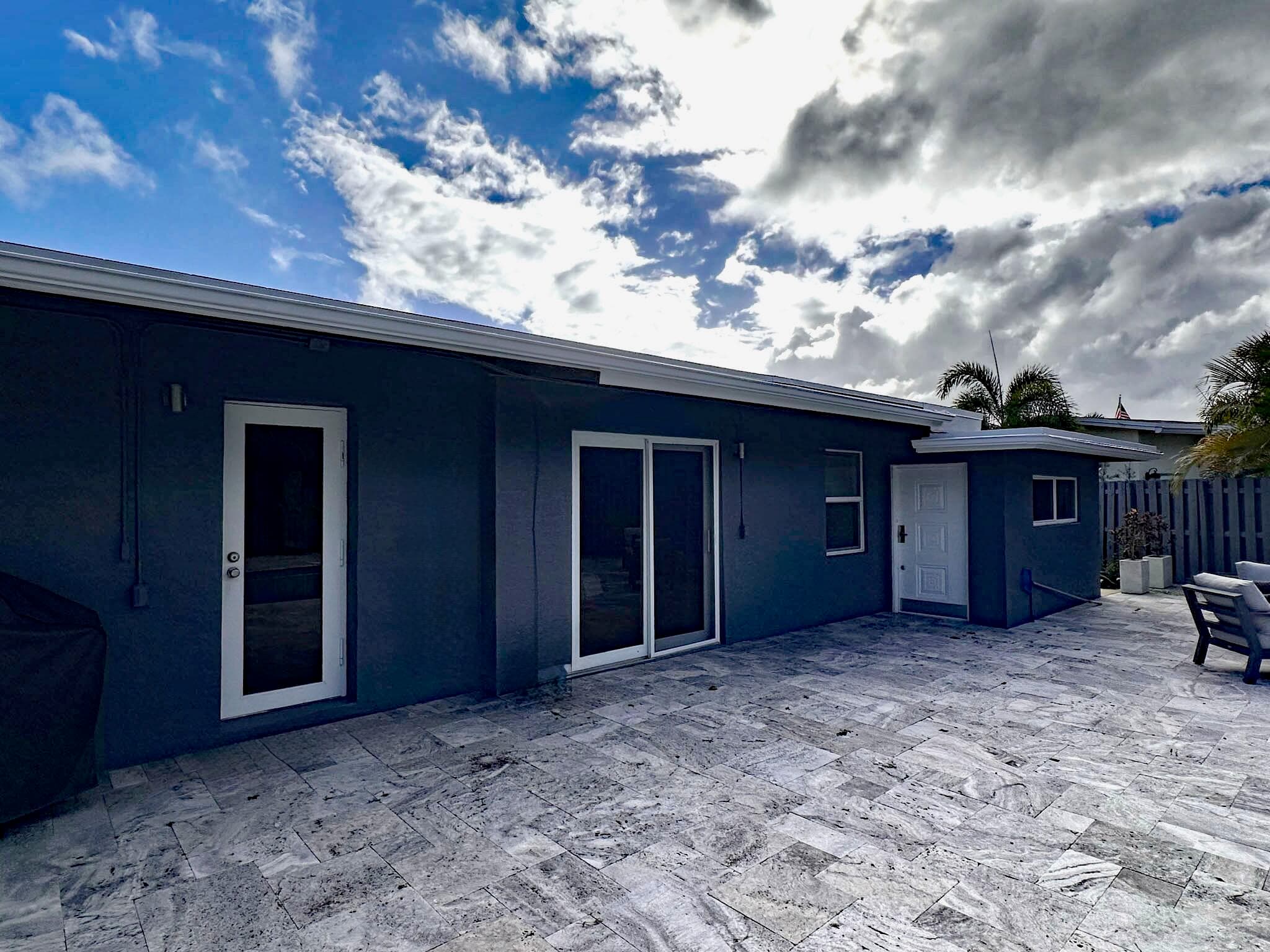 525 NE 27th Street, Wilton Manors, FL 33334 — photo 5 of 43