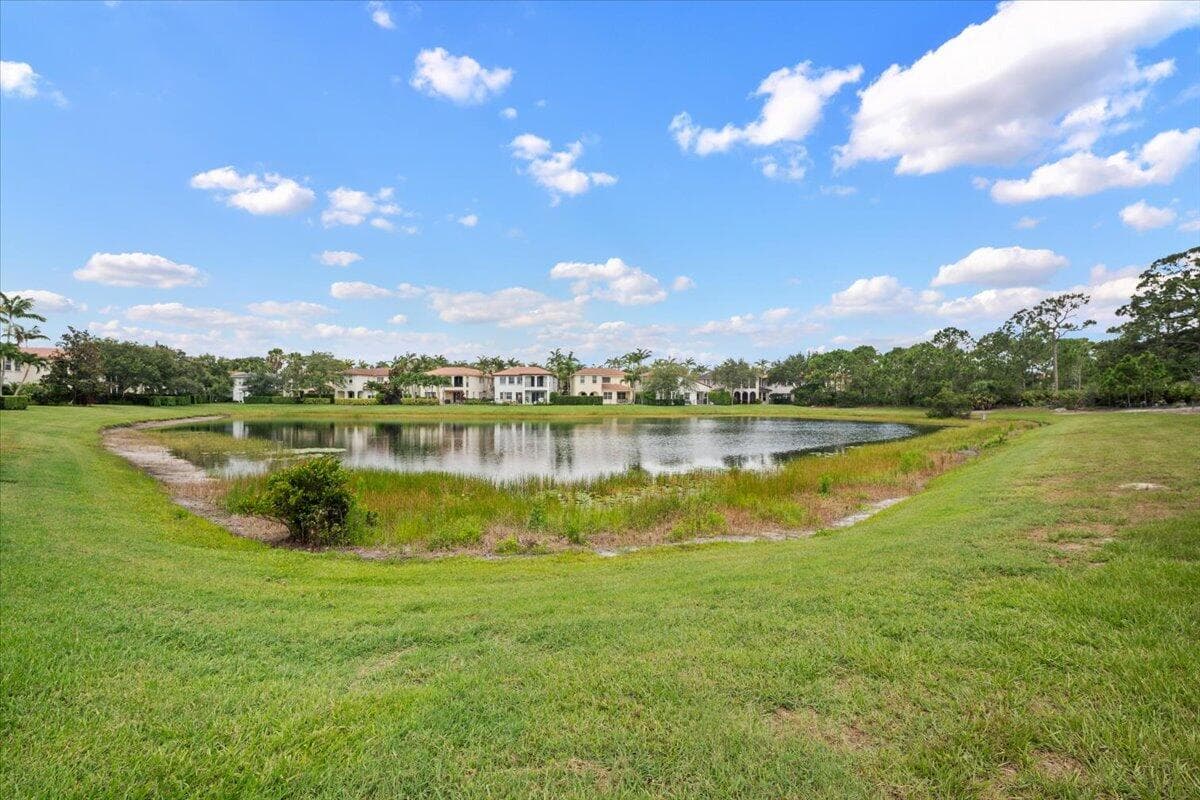 877 Taft Court, Palm Beach Gardens, FL 33410 — photo 2 of 62