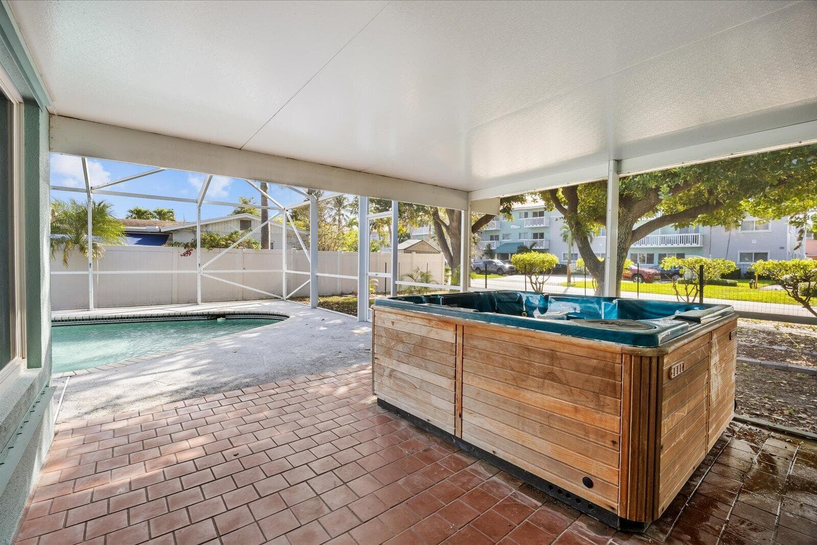 800 SE 13th Court, Deerfield Beach, FL 33441 — photo 5 of 72
