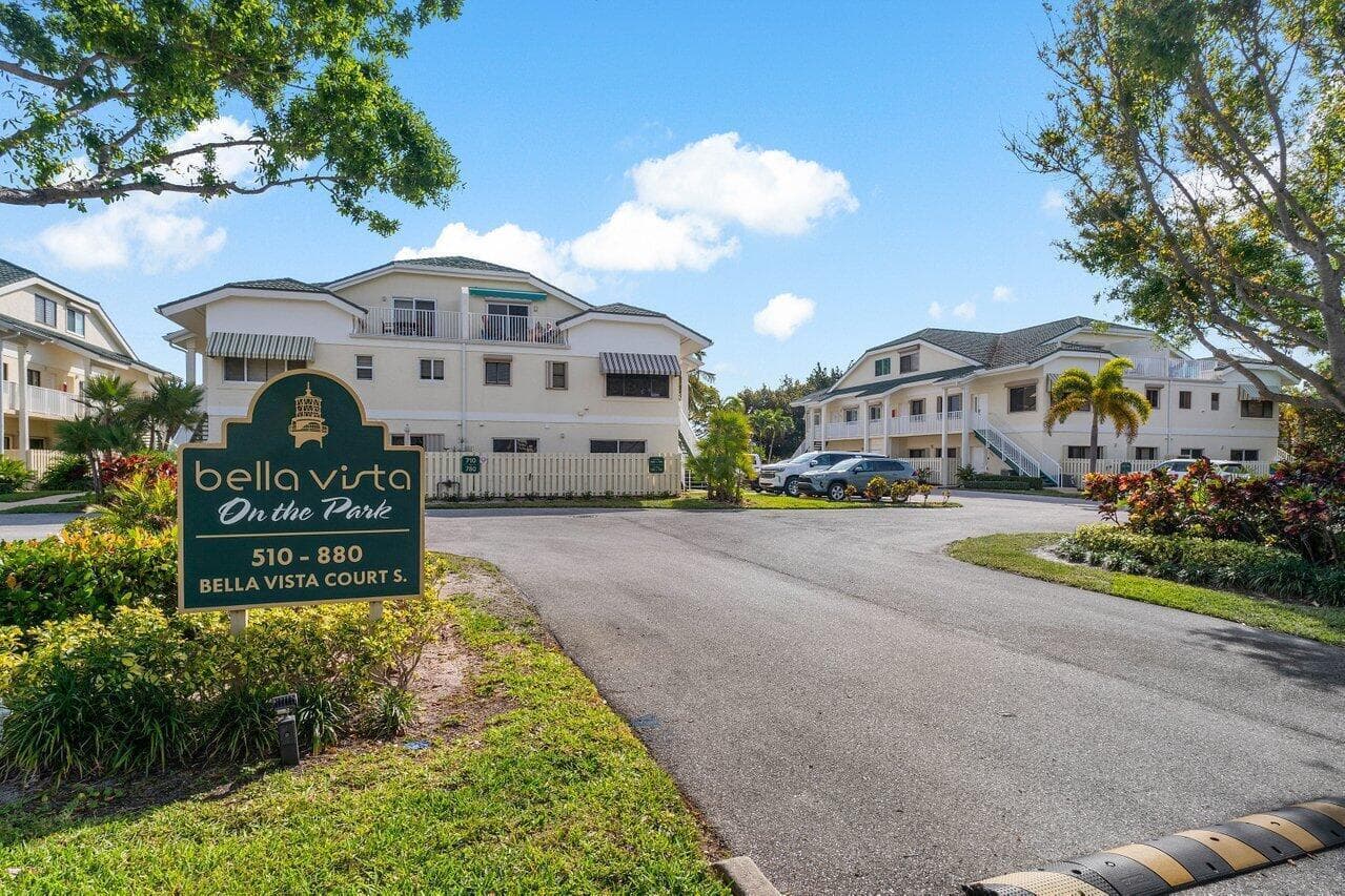 820 Bella Vista Court S 20, Jupiter, FL 33477 — photo 3 of 41