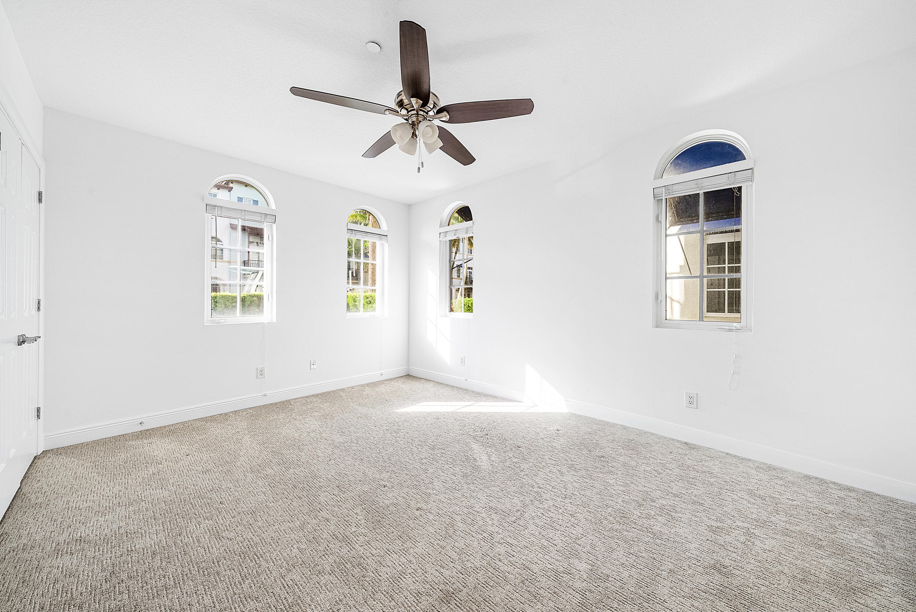 824 Virginia Garden Drive, Boynton Beach, FL 33435 — photo 6 of 47
