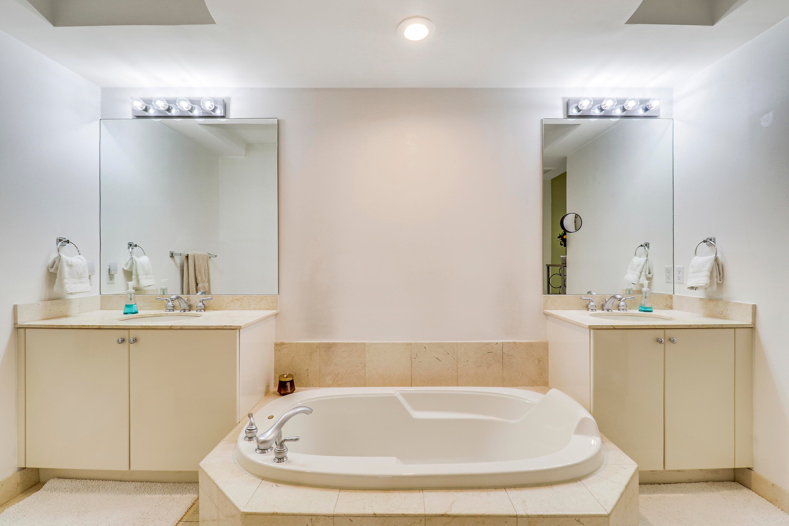 801 S Olive Avenue 1515, West Palm Beach, FL 33401 — photo 13 of 49
