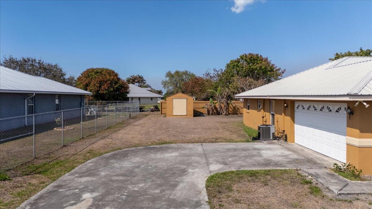 1023 Caribbean Avenue, Clewiston, FL 33440 — photo 67 of 86