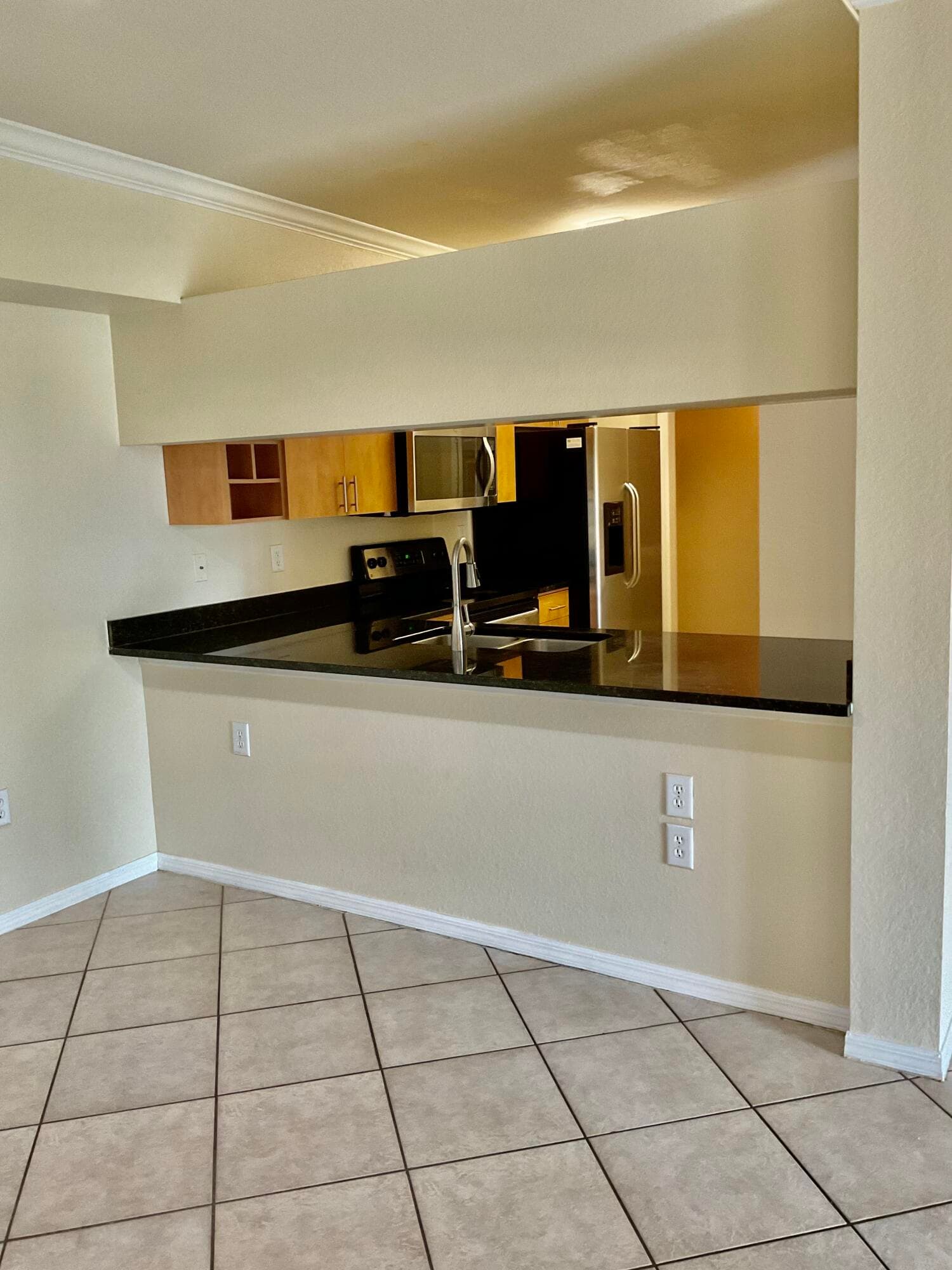 6418 Emerald Dunes W/garage 305, West Palm Beach, FL 33411 — photo 4 of 35