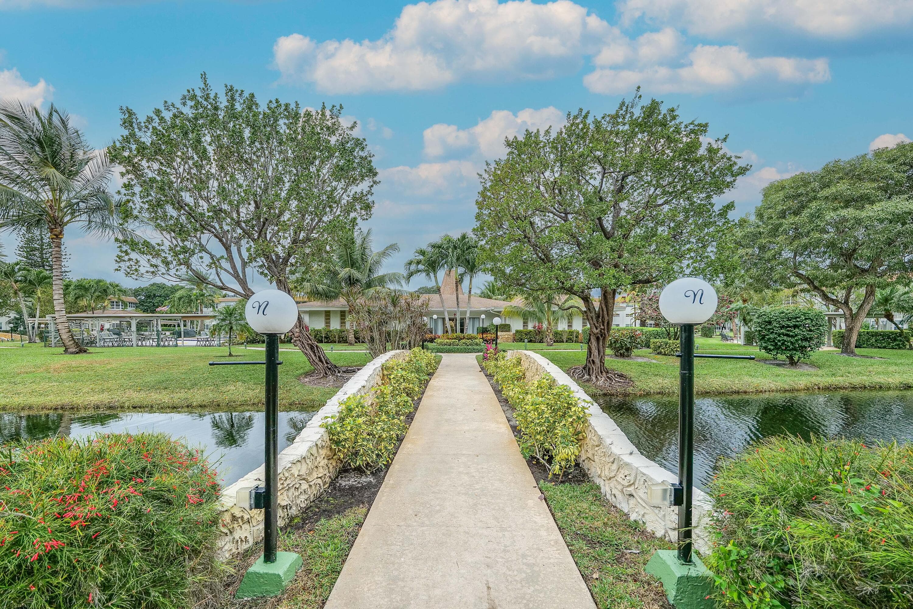 3505 NW 48th Avenue 403, Lauderdale Lakes, FL 33319 — photo 29 of 42