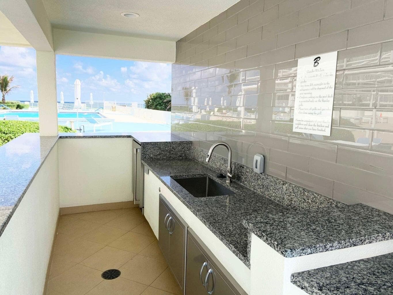 3546 S Ocean Boulevard 305, South Palm Beach, FL 33480 — photo 42 of 65