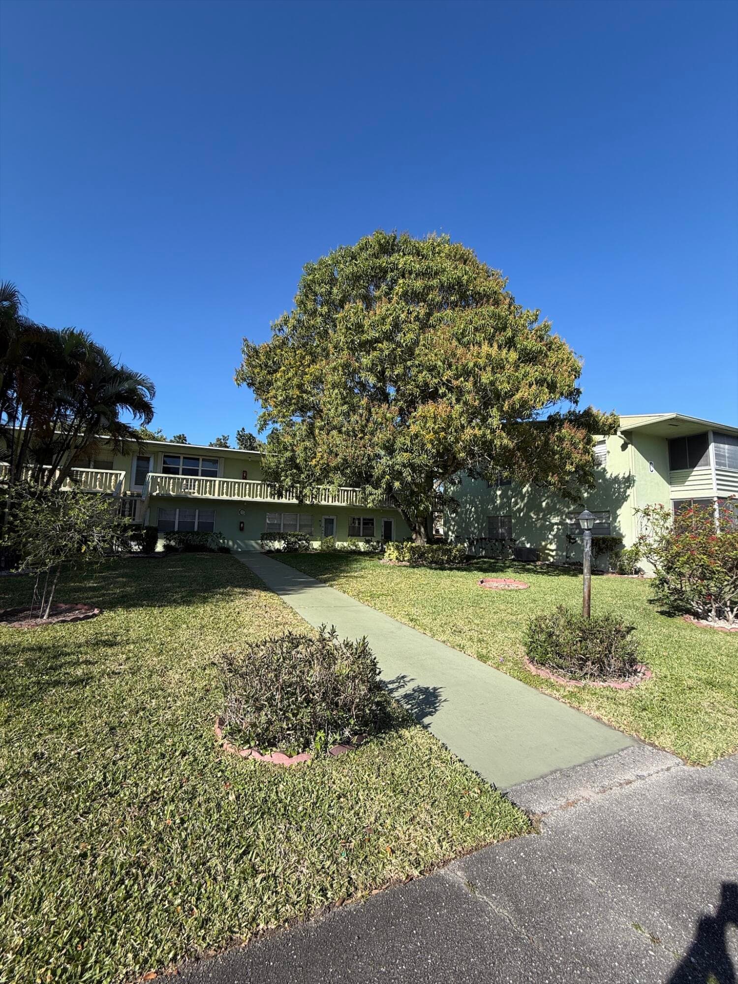 64 Norwich C, West Palm Beach, FL 33417 — photo 1 of 16