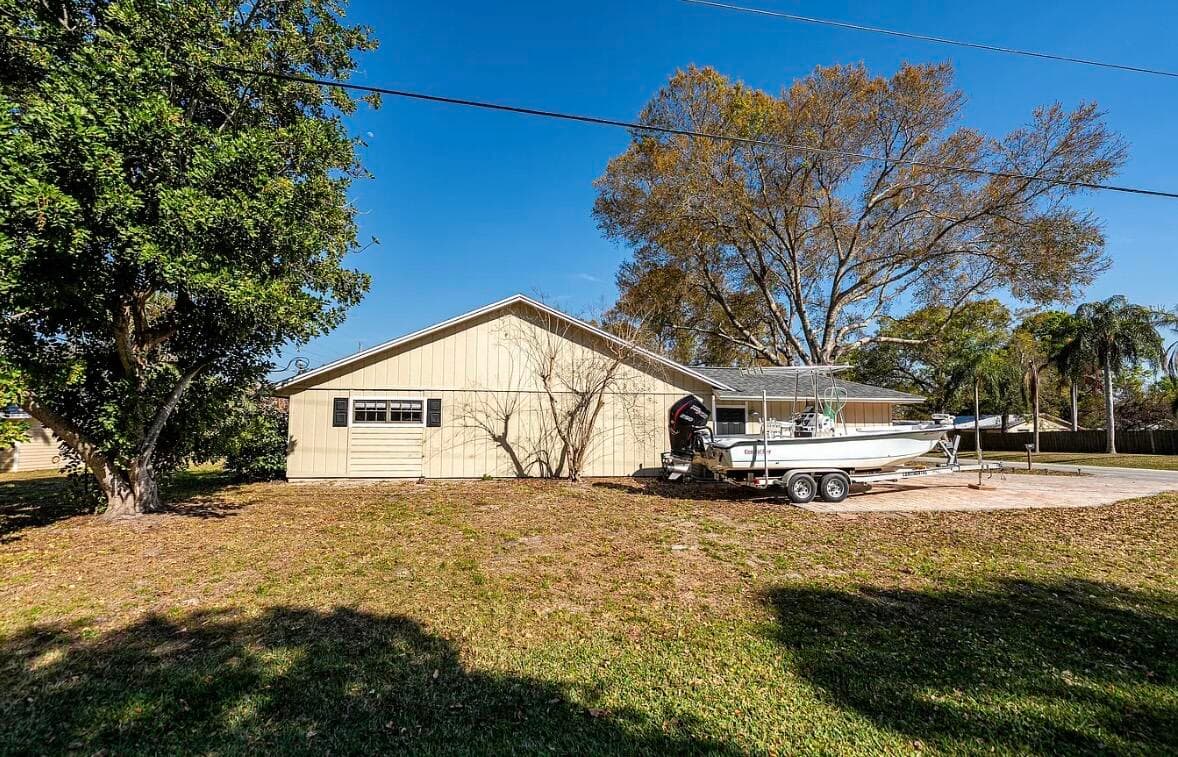 2890 1st Place, Vero Beach, FL 32968 — photo 23 of 24