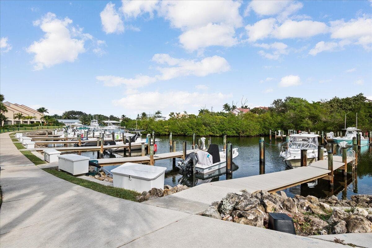 2359 Treasure Isle Drive 31, Palm Beach Gardens, FL 33410 — photo 27 of 44