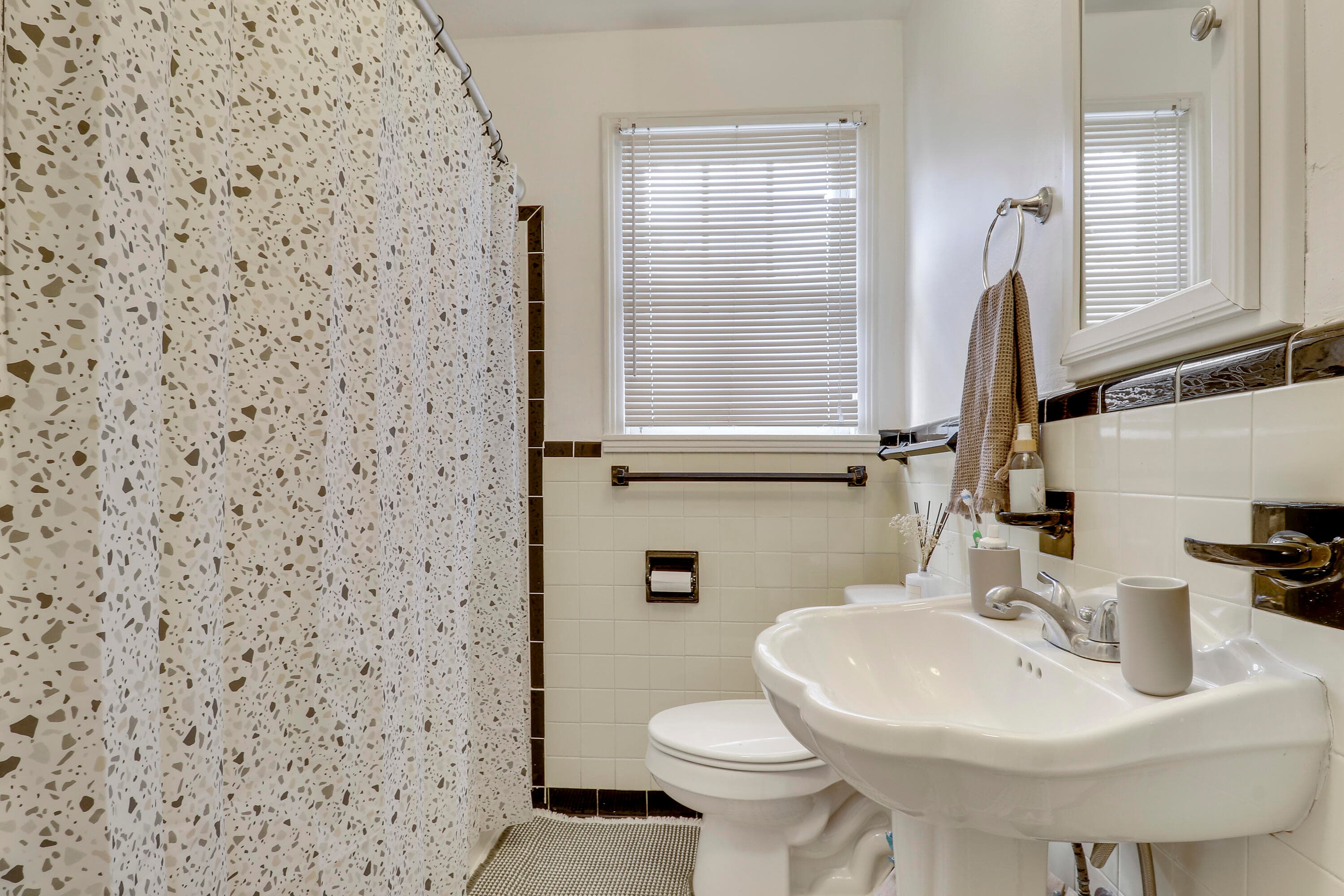 3619 Spruce Avenue, West Palm Beach, FL 33407 — photo 25 of 46