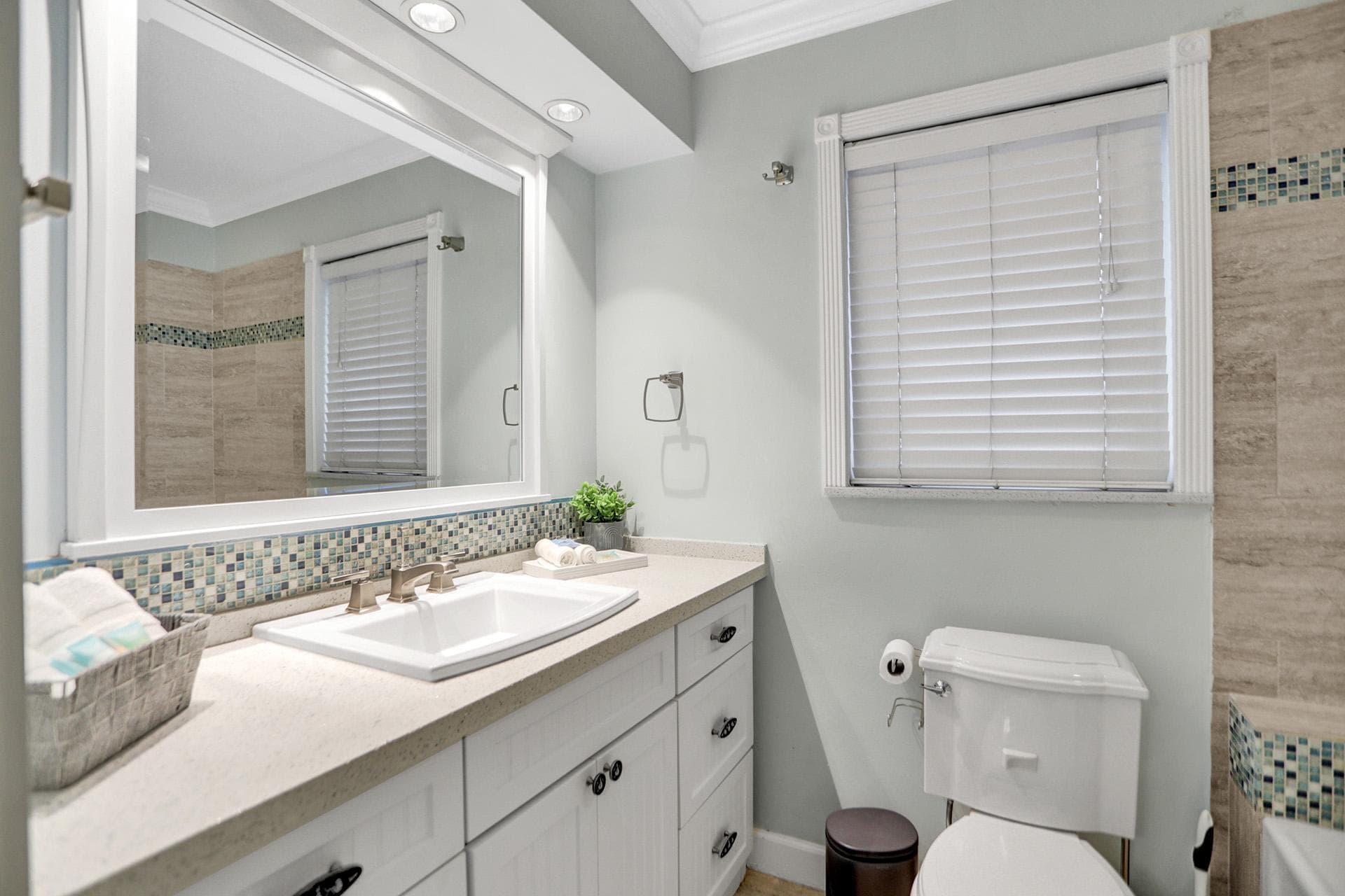470 SE 4th Court, Pompano Beach, FL 33060 — photo 46 of 58