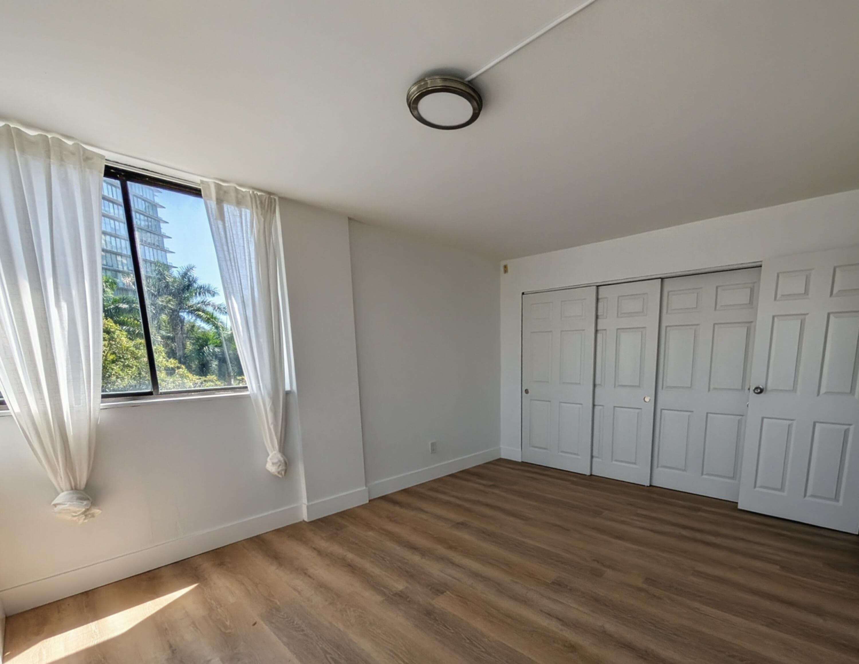 2715 Tigertail Avenue Apt 402, Miami, FL 33133 — photo 15 of 38