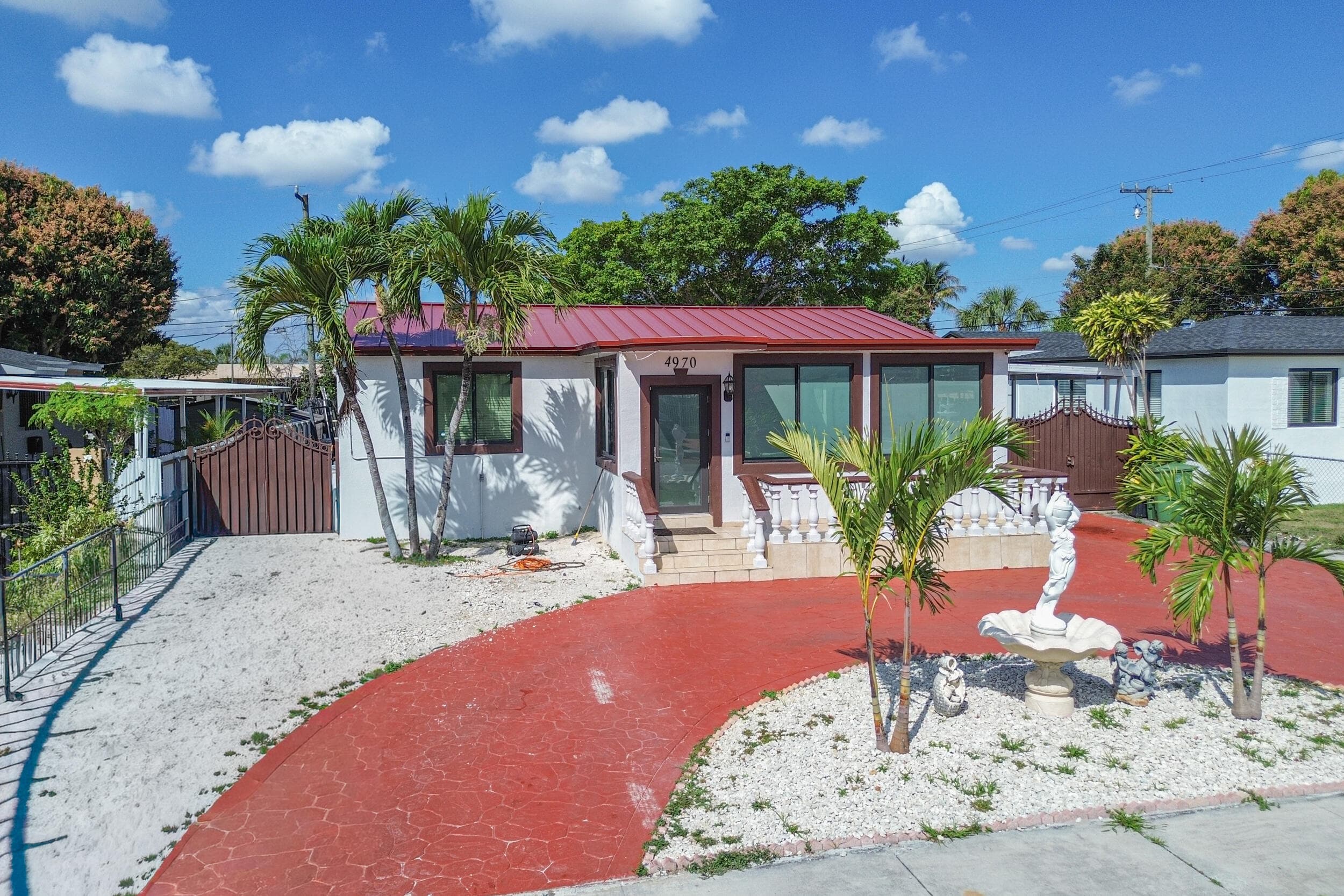 4970 E Palm Court, Hialeah, FL 33013 — photo 2 of 29