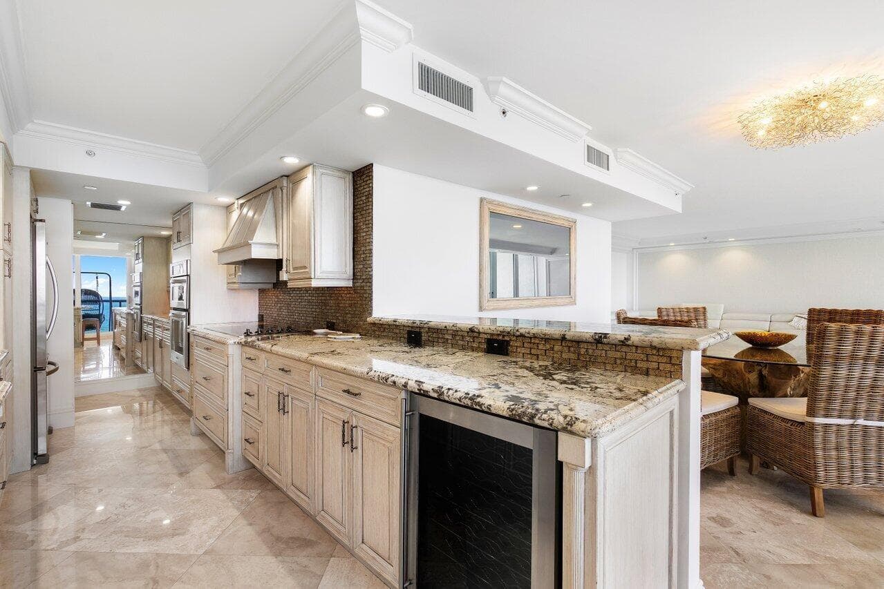 2727 S Ocean Boulevard 1405, Highland Beach, FL 33487 — photo 14 of 55