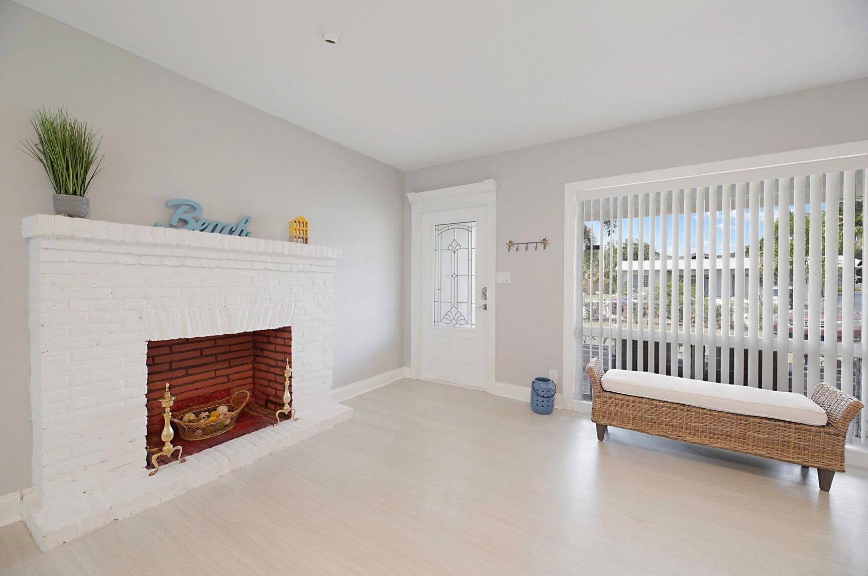 2740 SE 1st Court, Pompano Beach, FL 33062 — photo 5 of 22