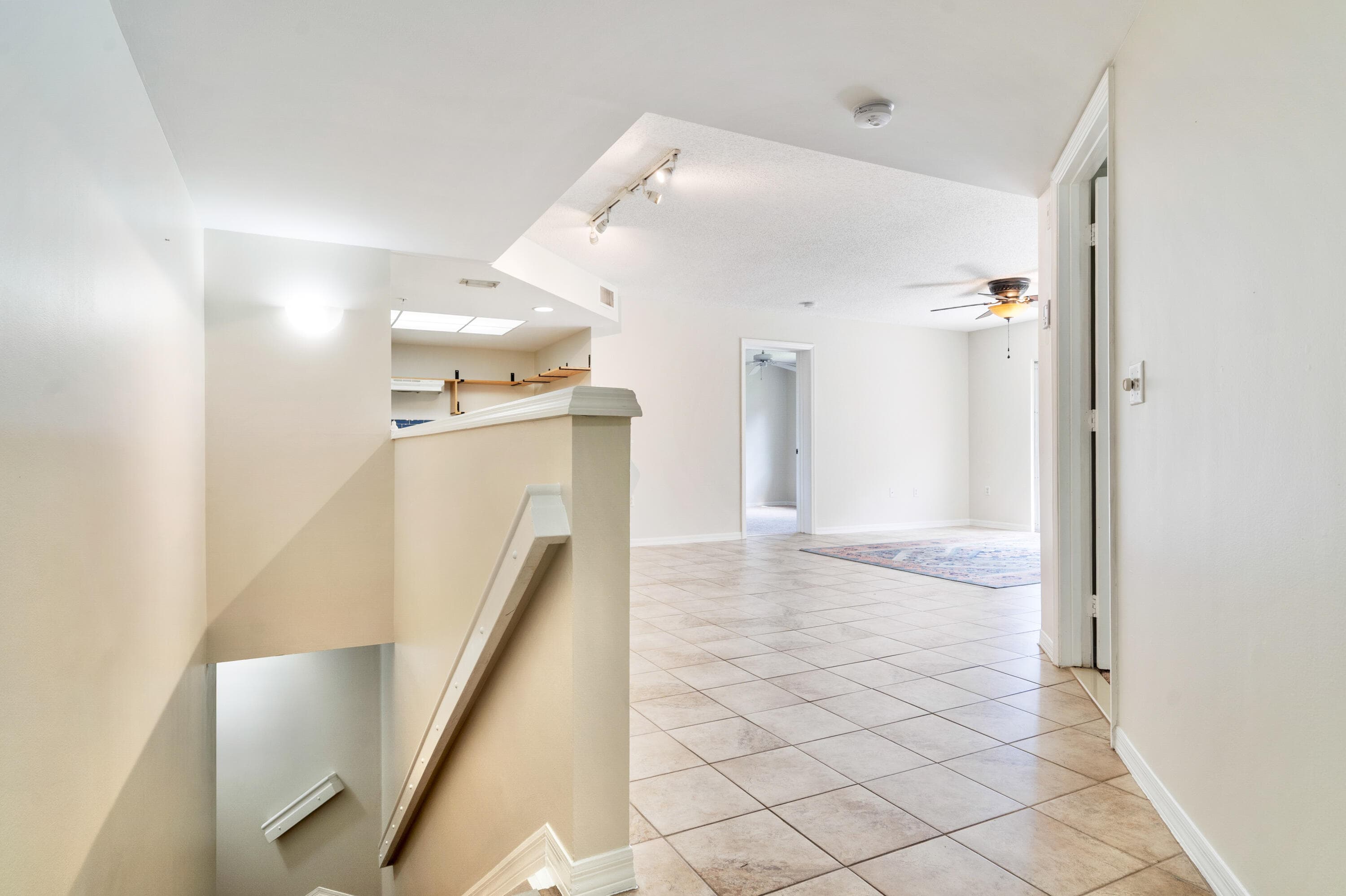 4187 N Haverhill Road 505, West Palm Beach, FL 33417 — photo 8 of 52